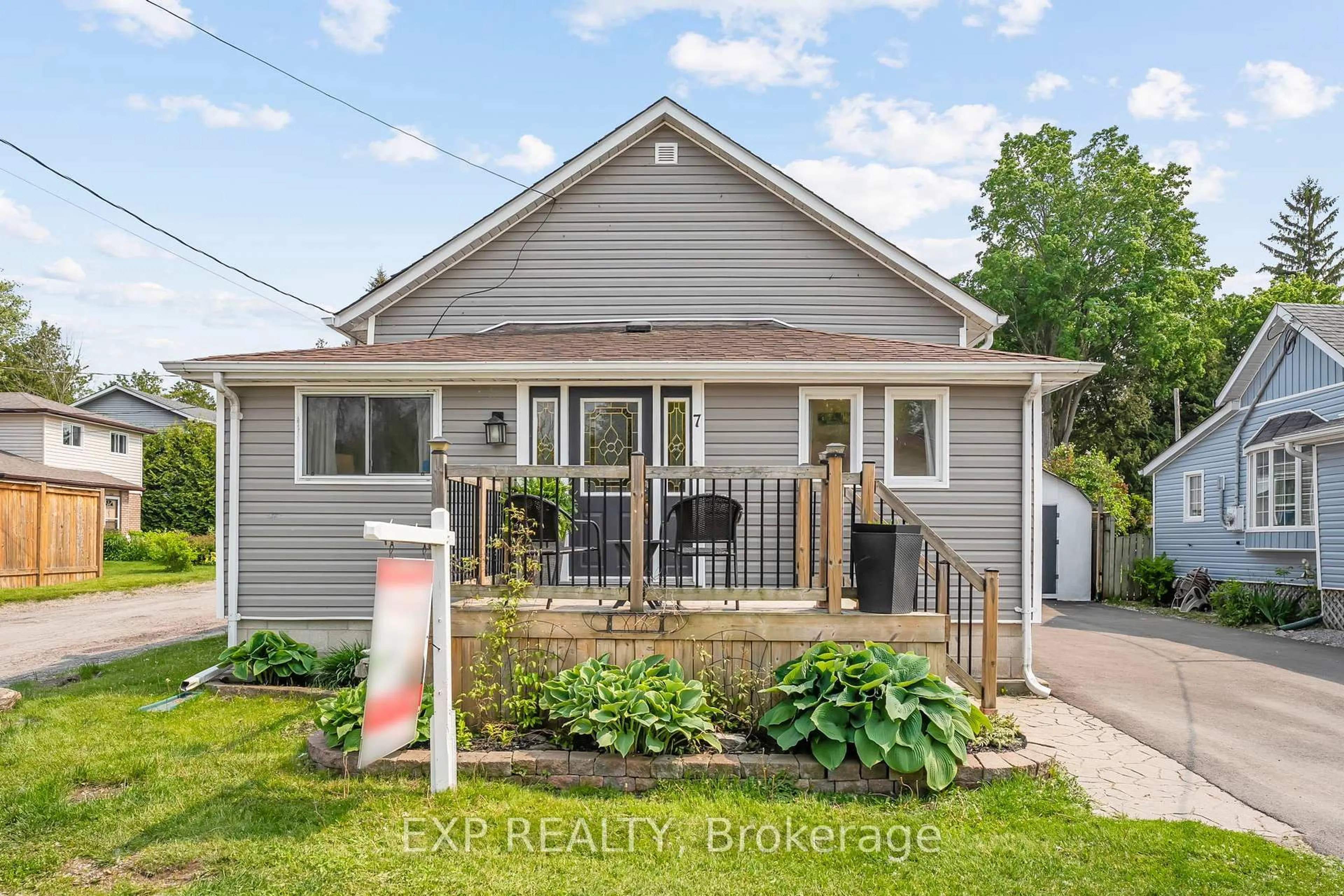 Home with vinyl exterior material, street for 7 Nasello Ave, Georgina Ontario L0E 1L0