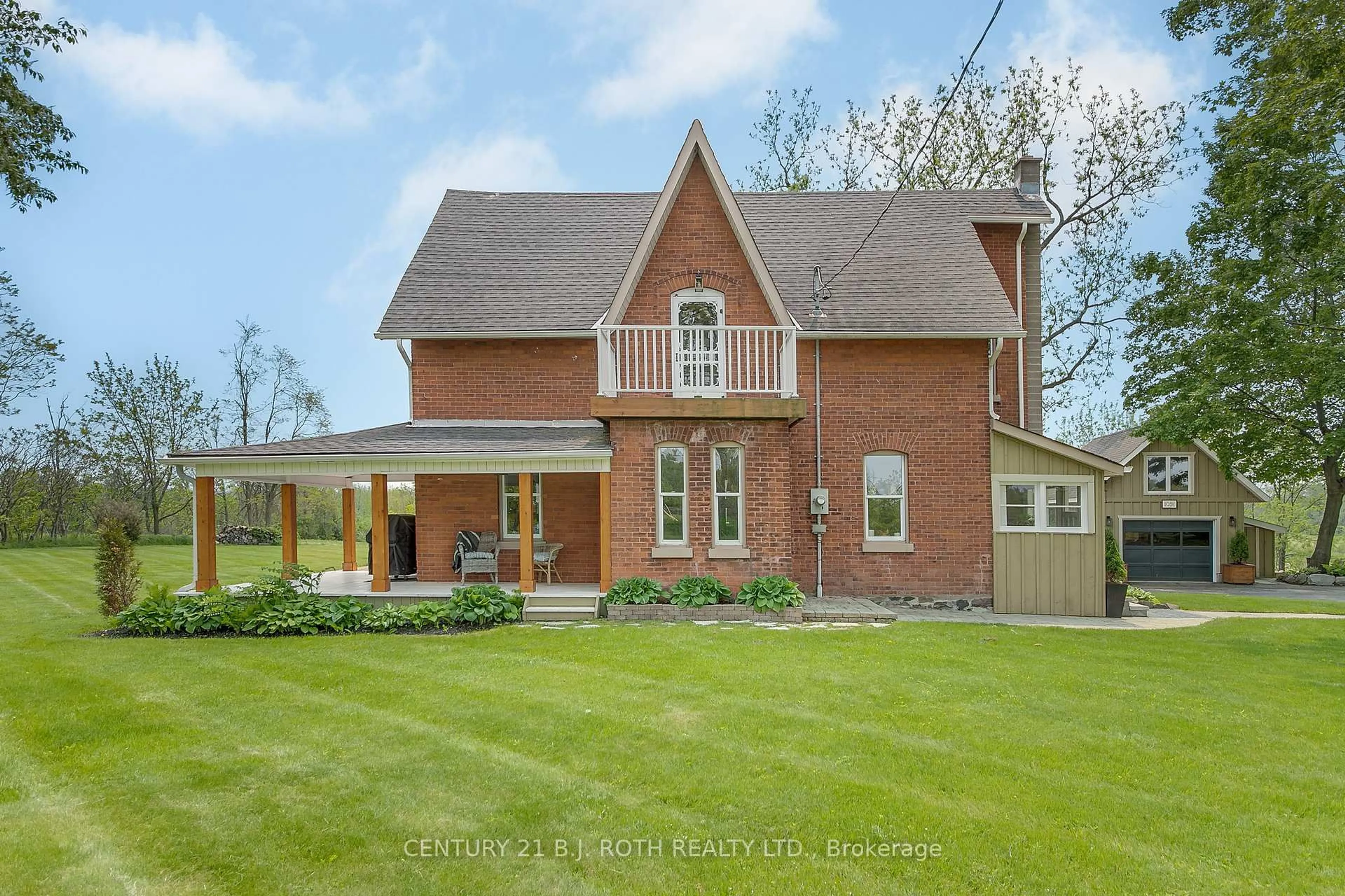 Home with brick exterior material, street for 1091 Big Bay Point Rd, Innisfil Ontario L9S 2N6
