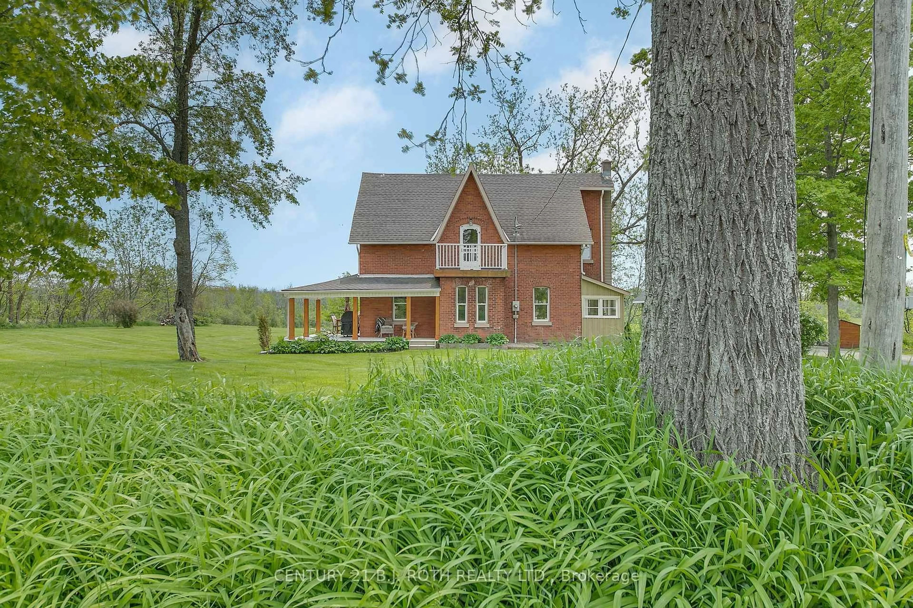 Home with brick exterior material, unknown for 1091 Big Bay Point Rd, Innisfil Ontario L9S 2N6