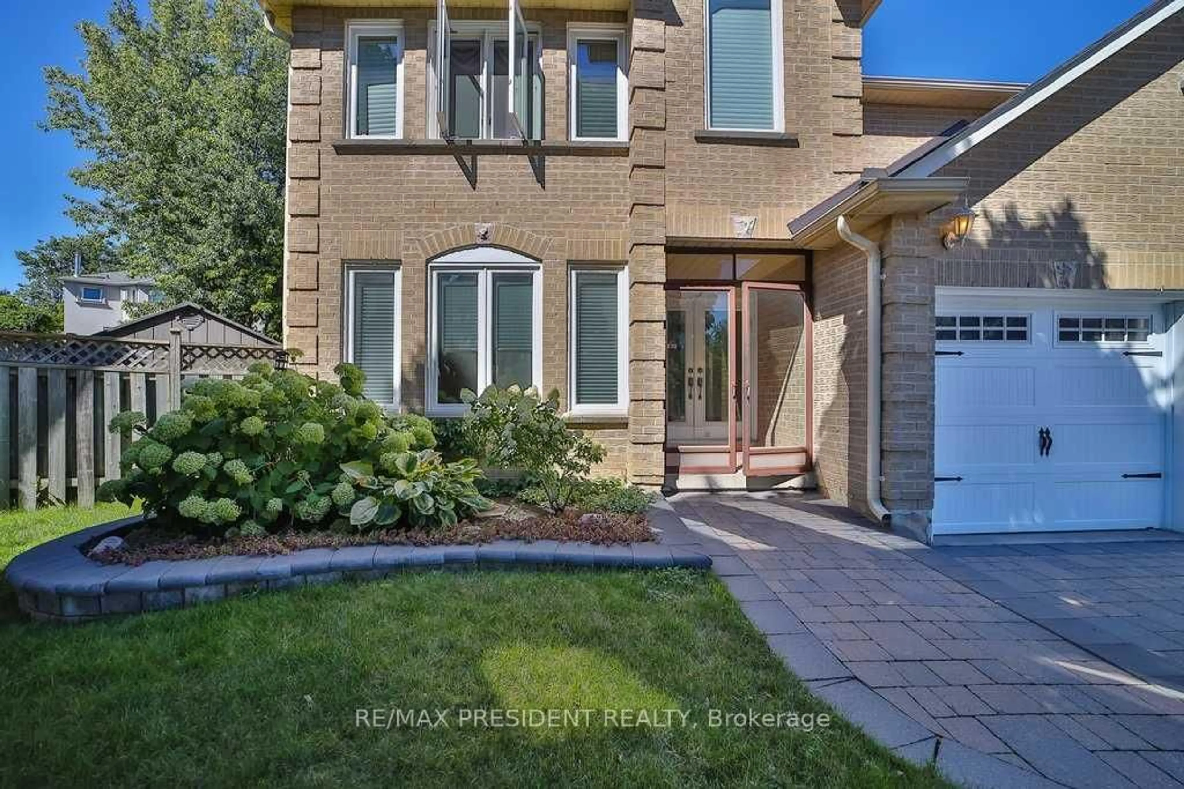 Home with brick exterior material, street for 30 Anvil Crt, Richmond Hill Ontario L4C 9G6