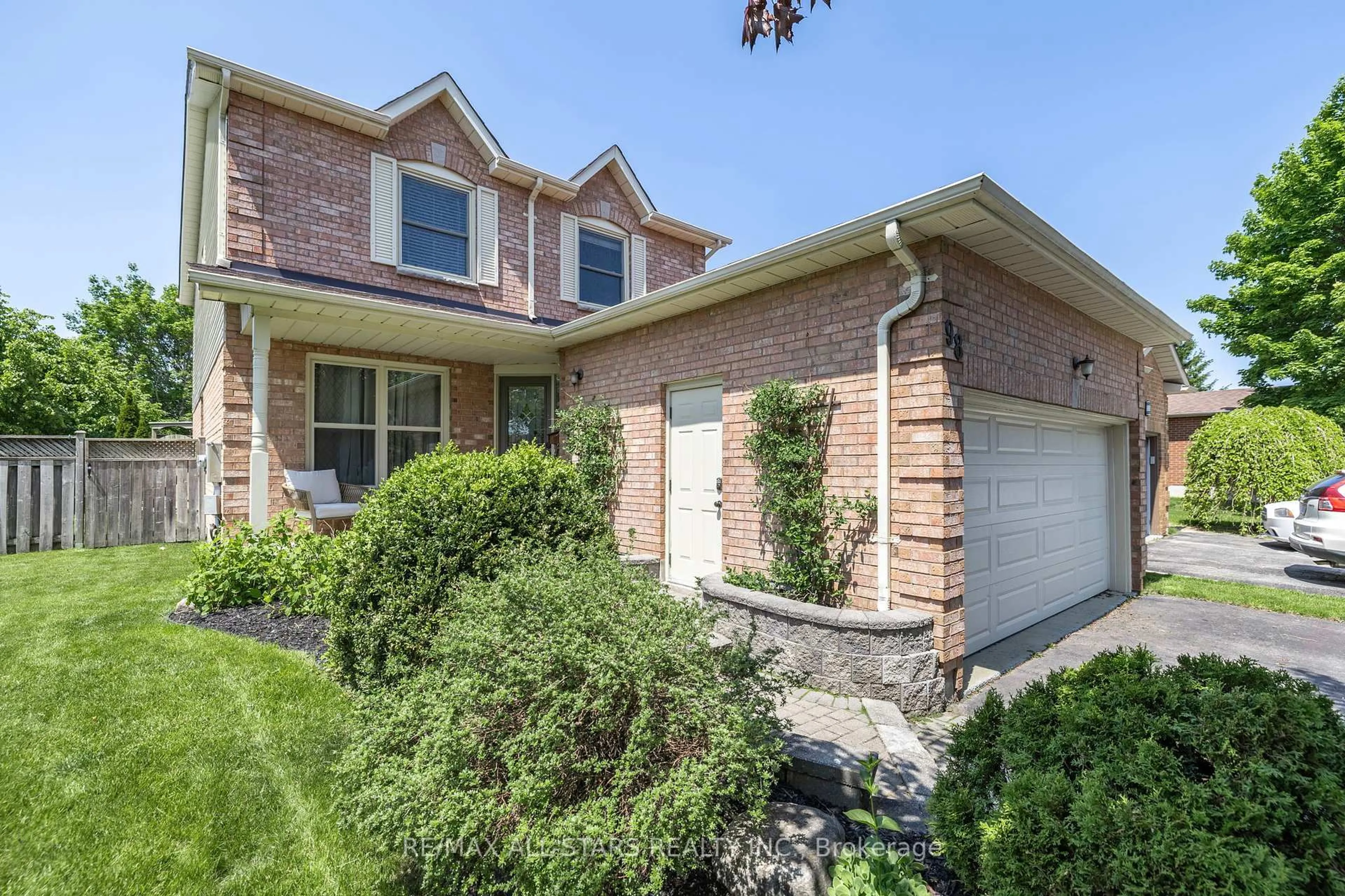 Home with brick exterior material, street for 98 Natanya Blvd, Georgina Ontario L4P 3P9