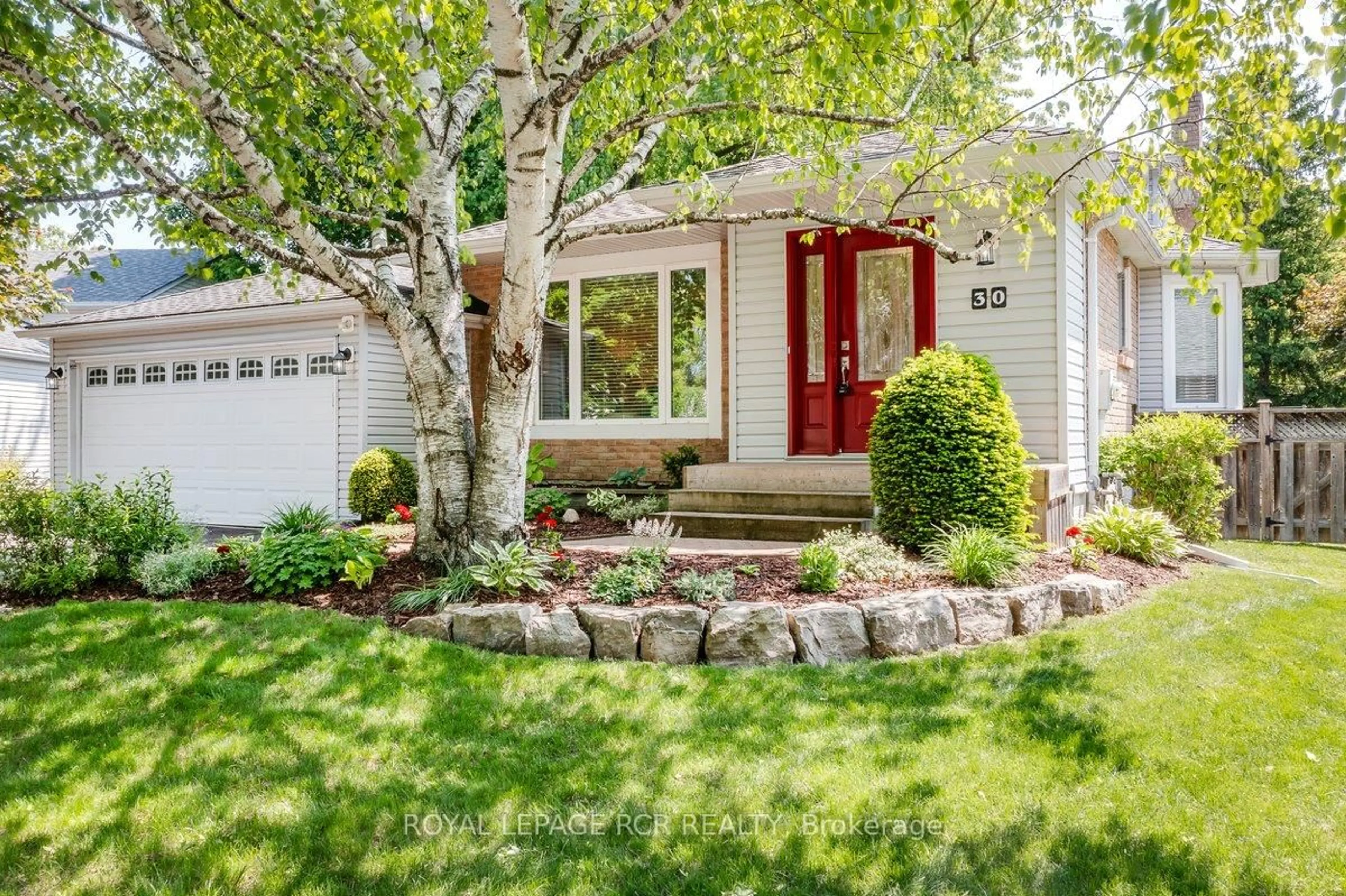 Unknown for 30 Blackstone Crt, East Gwillimbury Ontario L9N 1C2
