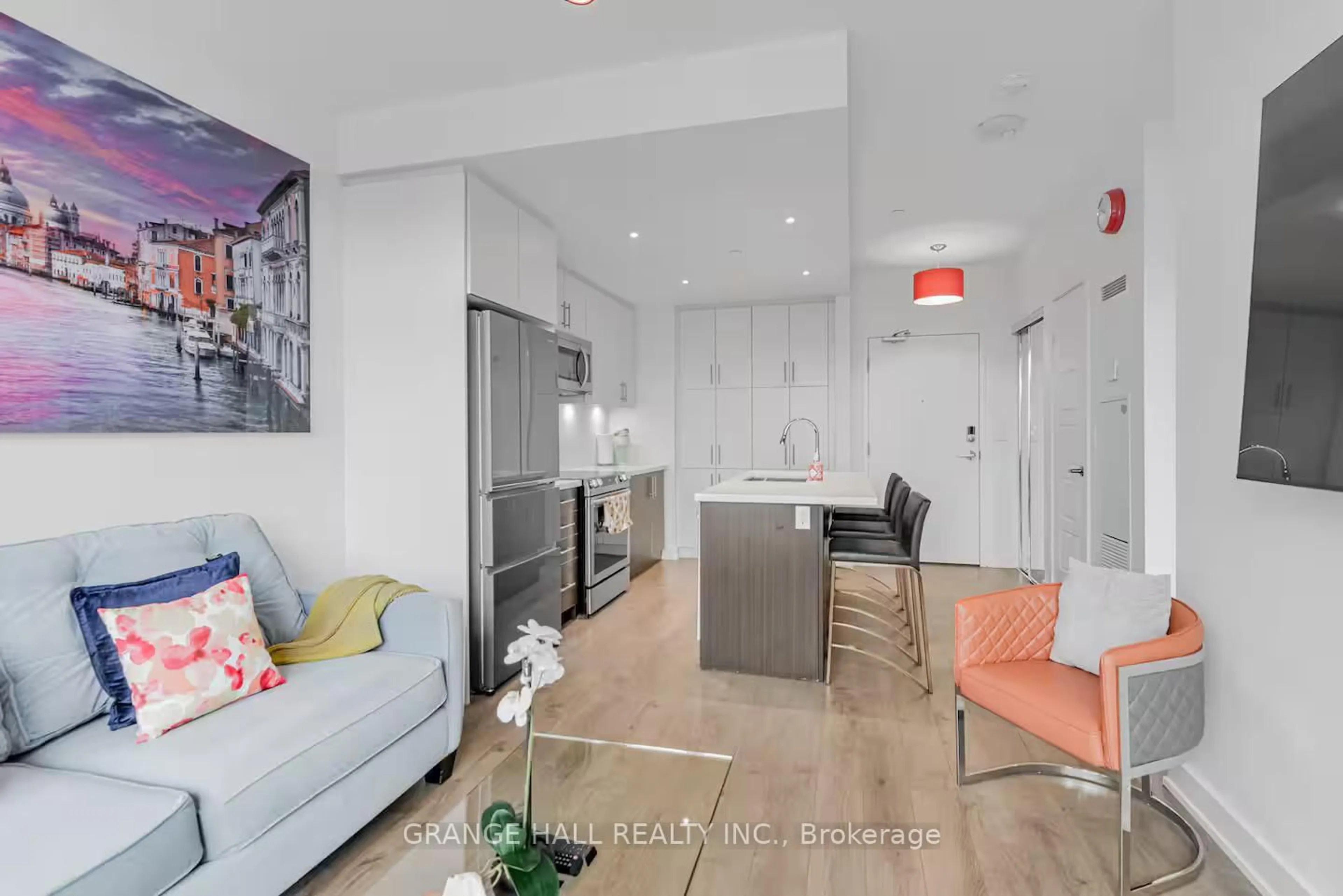 Open concept kitchen, unknown for 375 Sea Ray Ave #420, Innisfil Ontario L9S 0N9