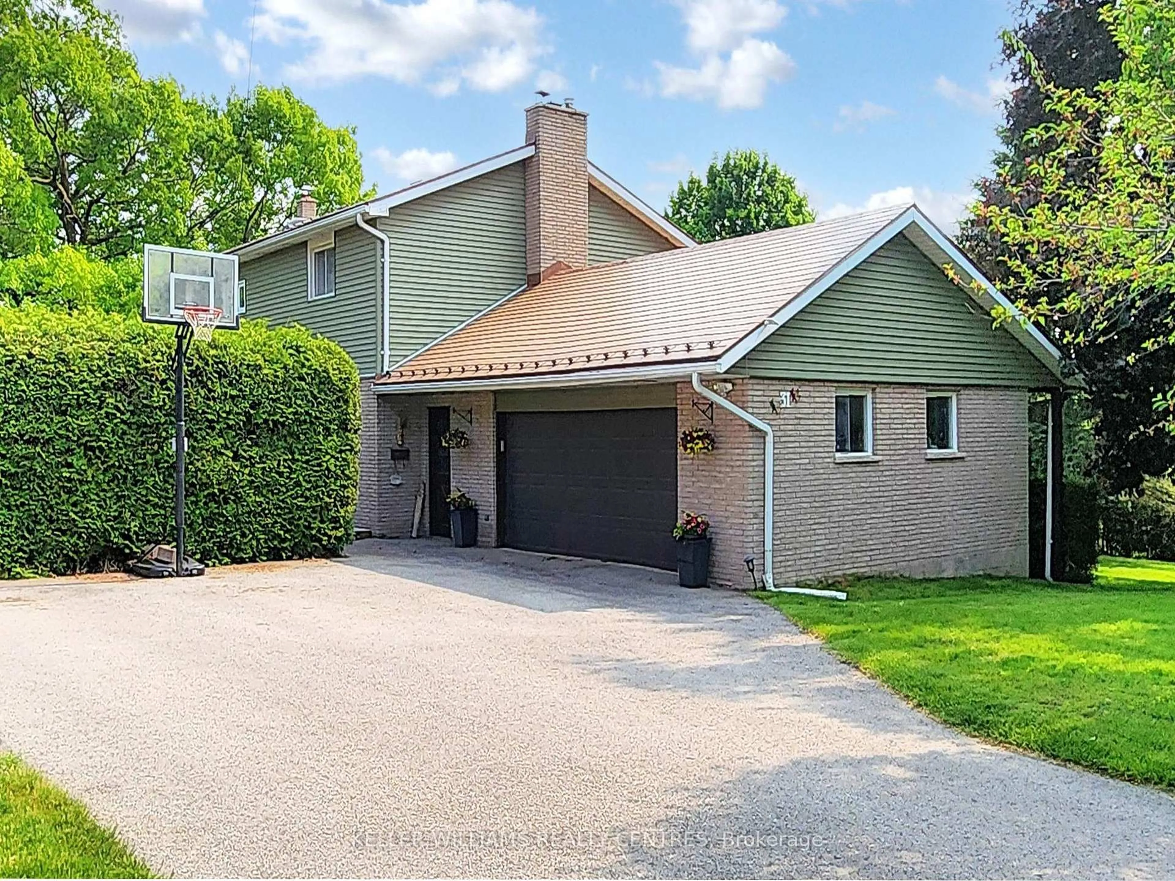 Unknown for 31 Henry St, Georgina Ontario L4P 2L5