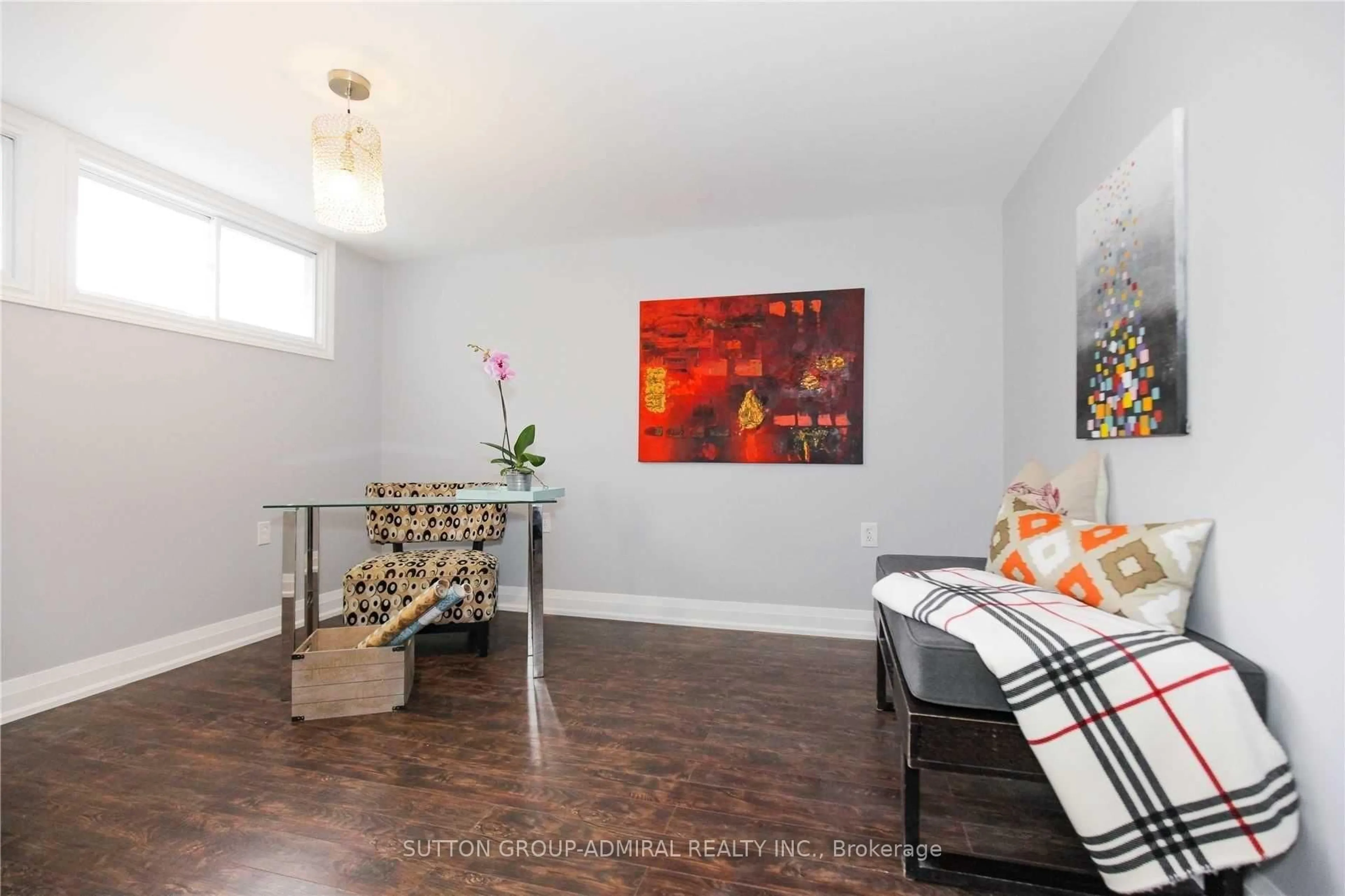 Unknown for 97 Millard Ave, Newmarket Ontario L3Y 1Y7