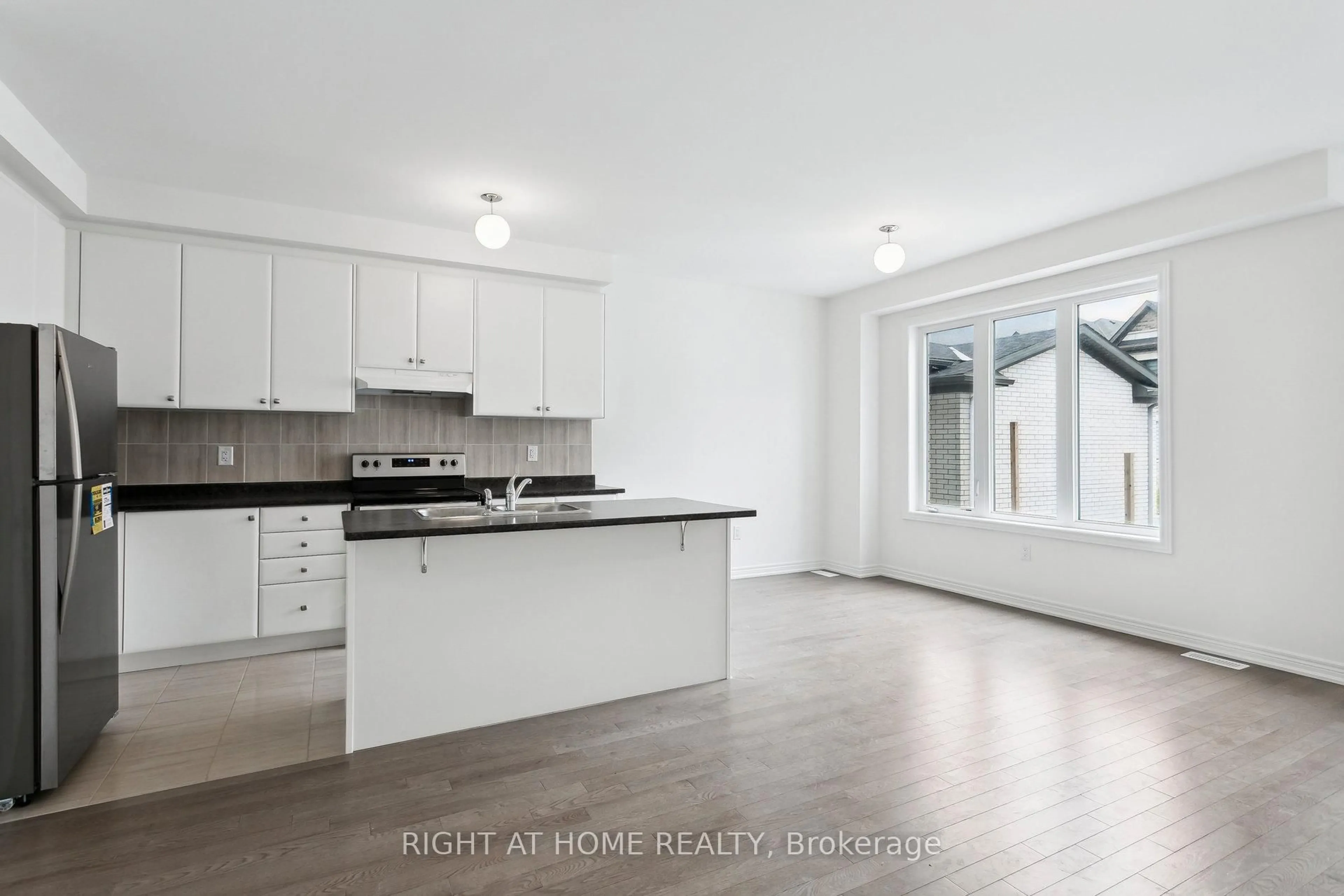 Open concept kitchen, unknown for 10173 Huntington Rd, Vaughan Ontario L4H 5J5