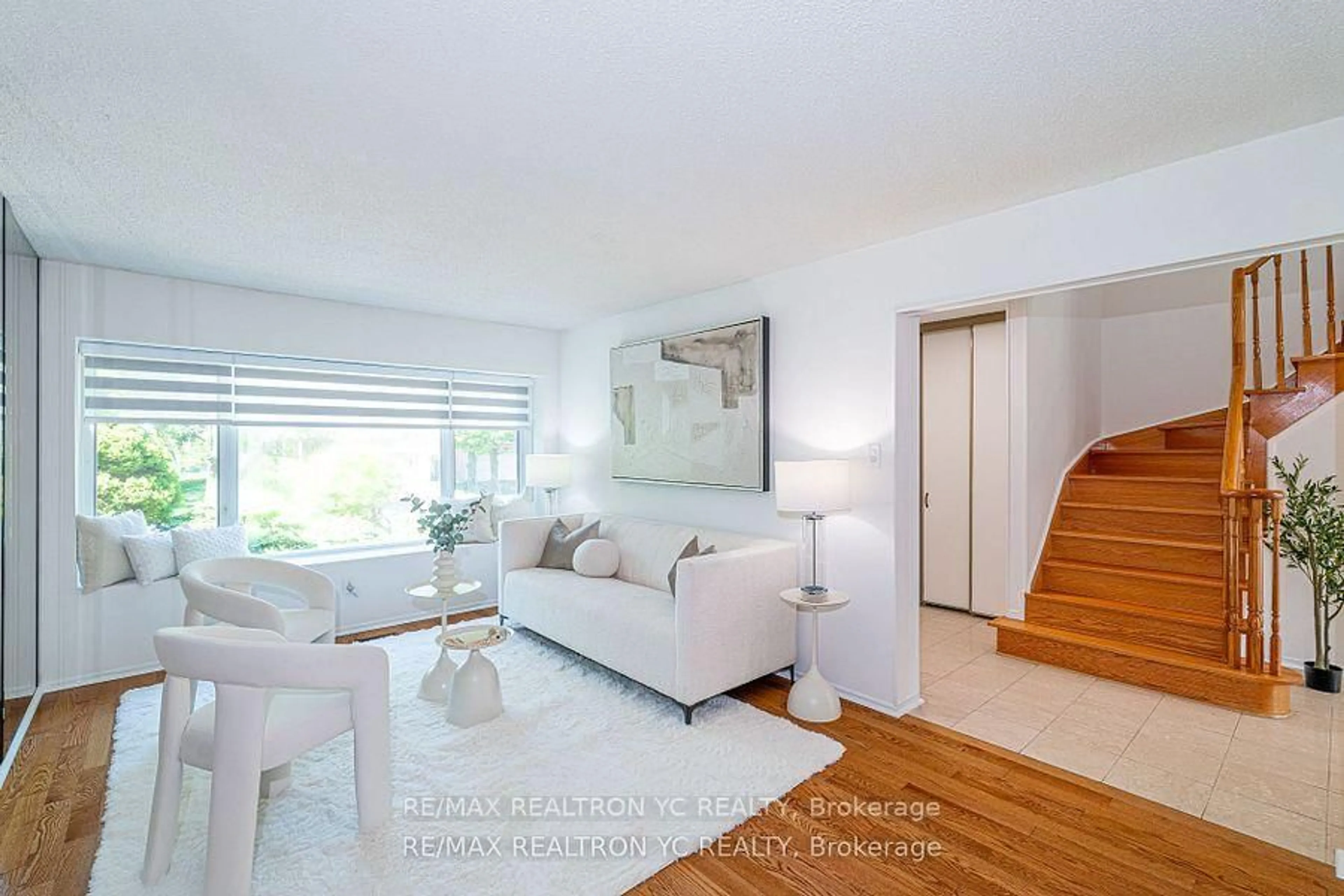 Living room with furniture, unknown for 19 Breckonwood Cres, Markham Ontario L3T 5G8