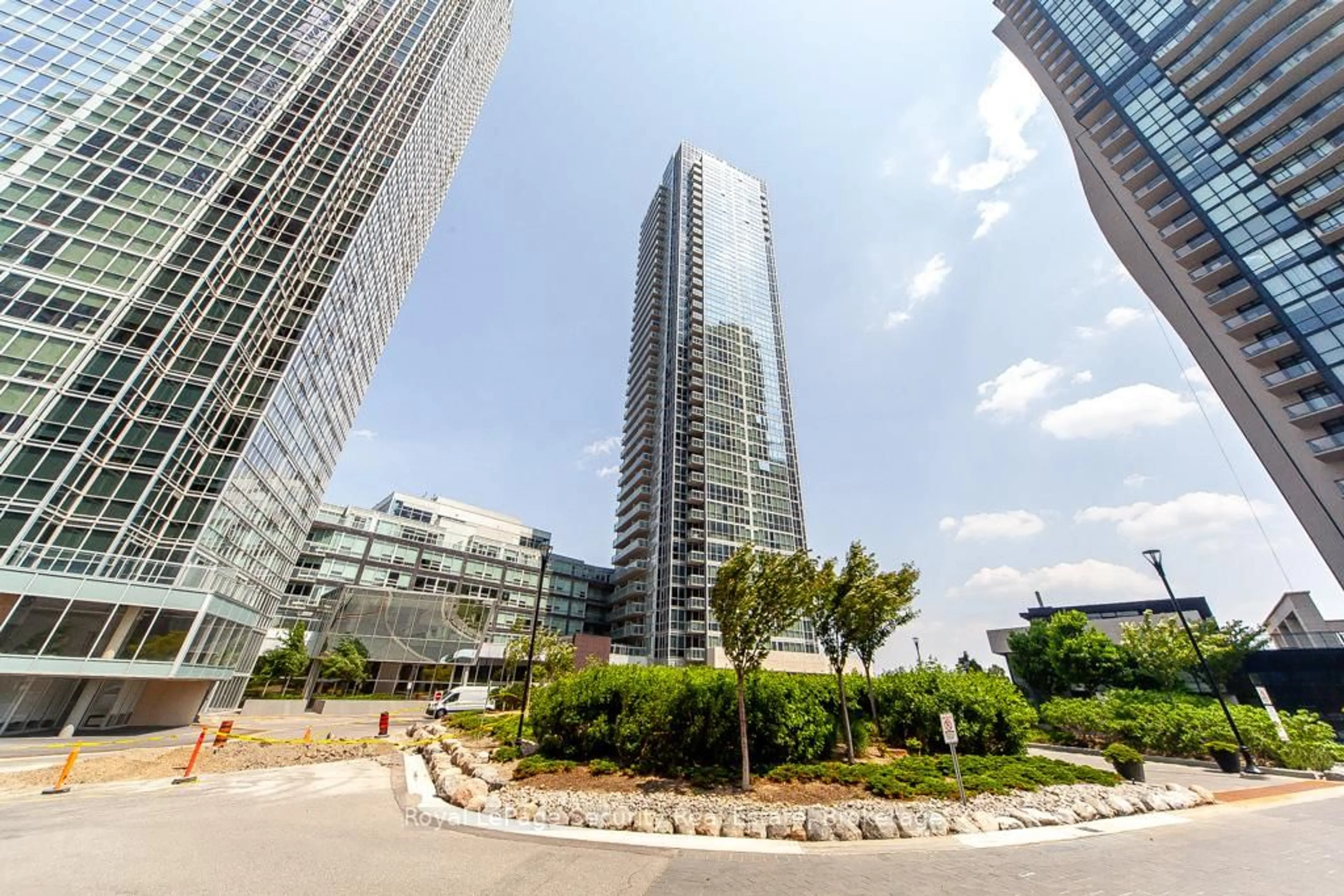 Unknown for 2908 Highway 7 Rd #606, Vaughan Ontario L4K 0K5