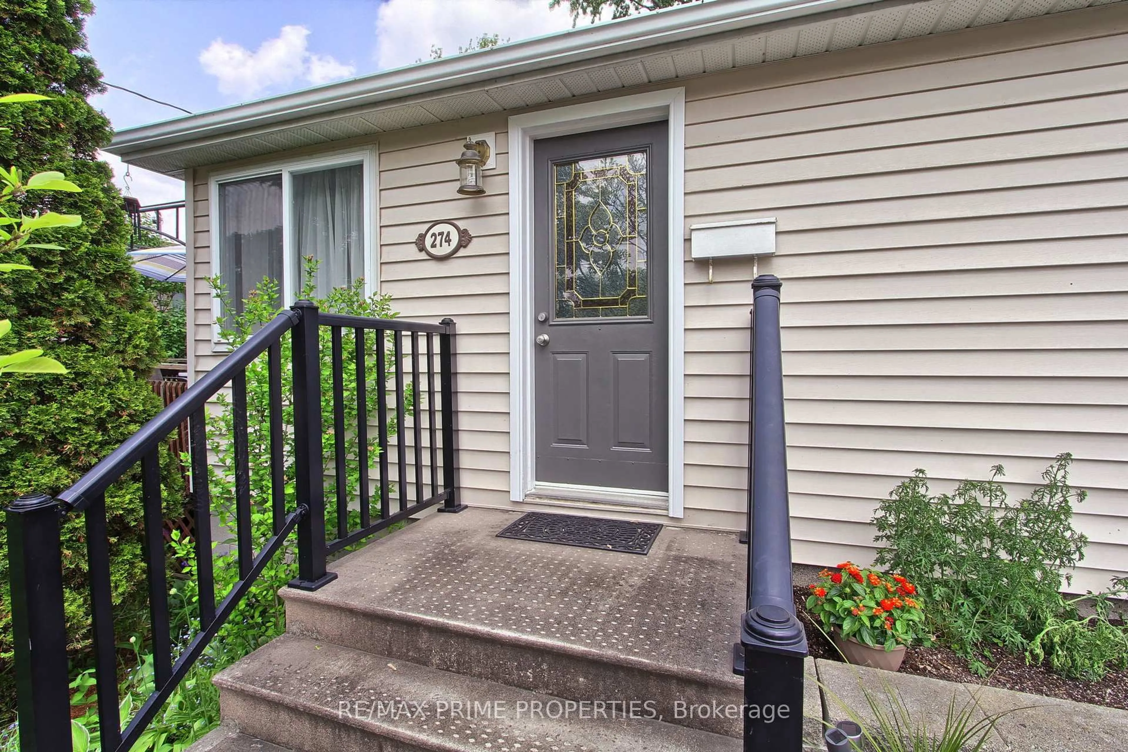 Unknown for 274 Parkway Ave, Georgina Ontario L4P 2V9