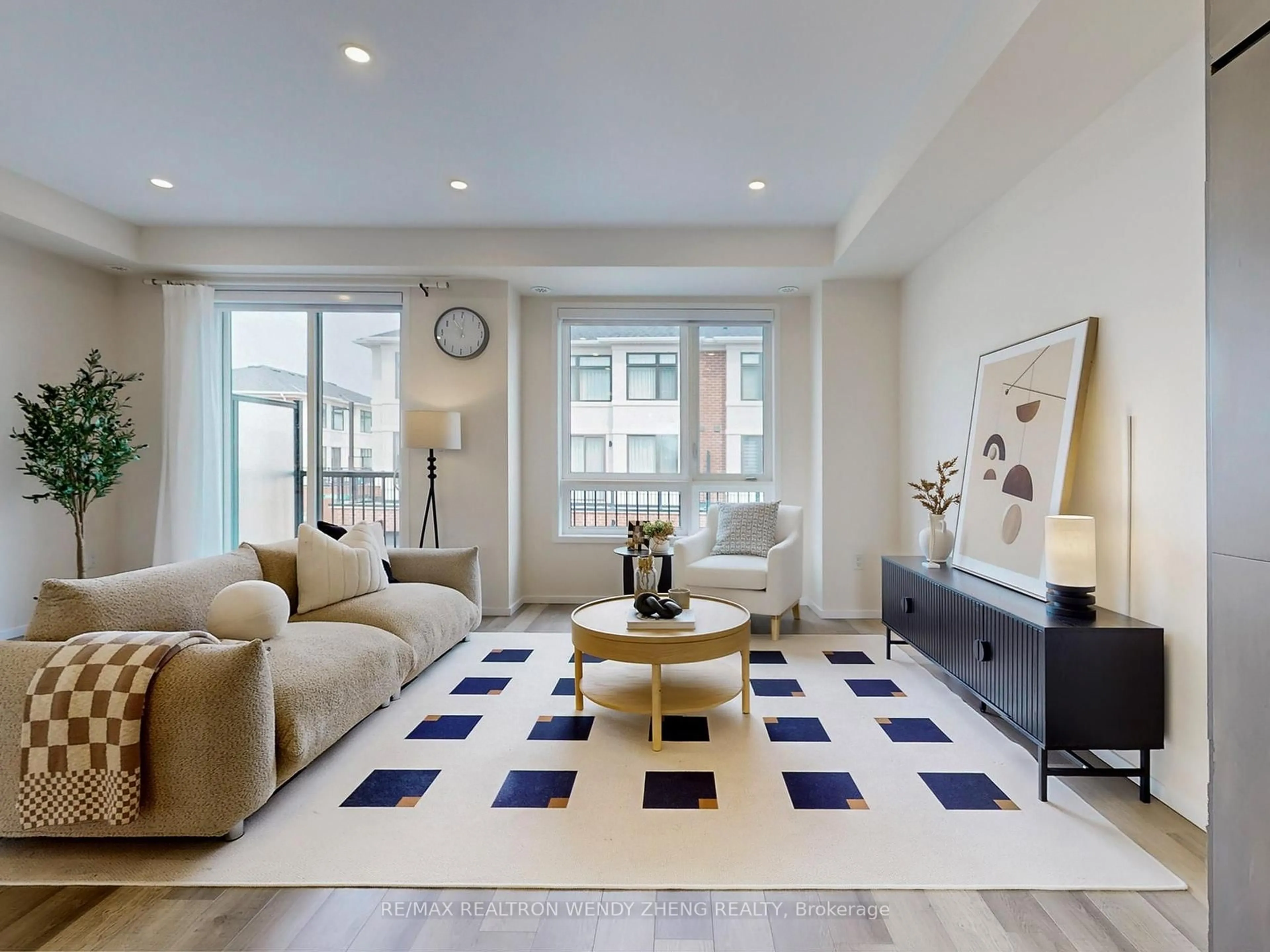 Living room with furniture, unknown for 44 James Noble Lane, Richmond Hill Ontario L4C 5S7