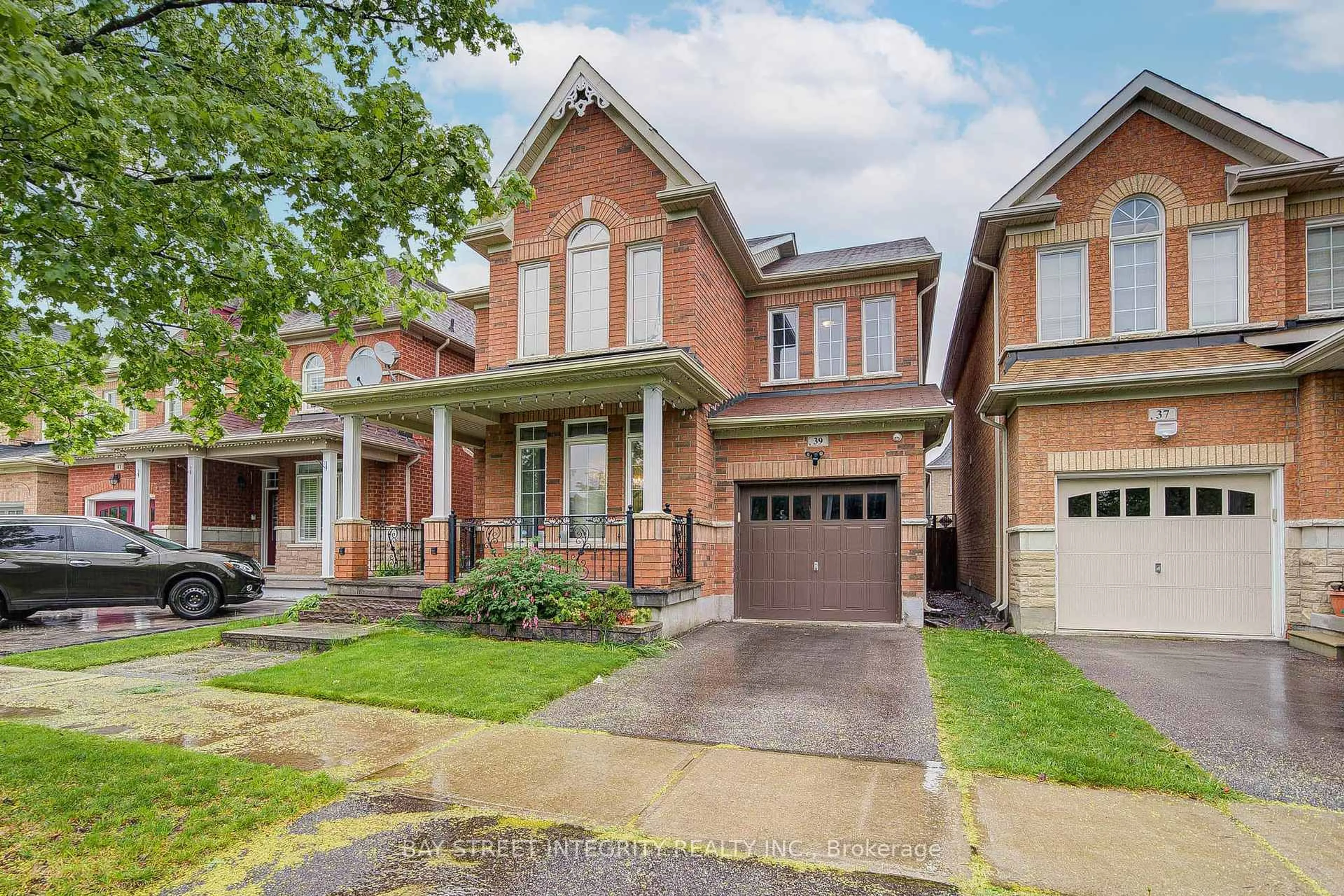Home with brick exterior material, street for 39 Forestbrook Dr, Markham Ontario L6B 0E4