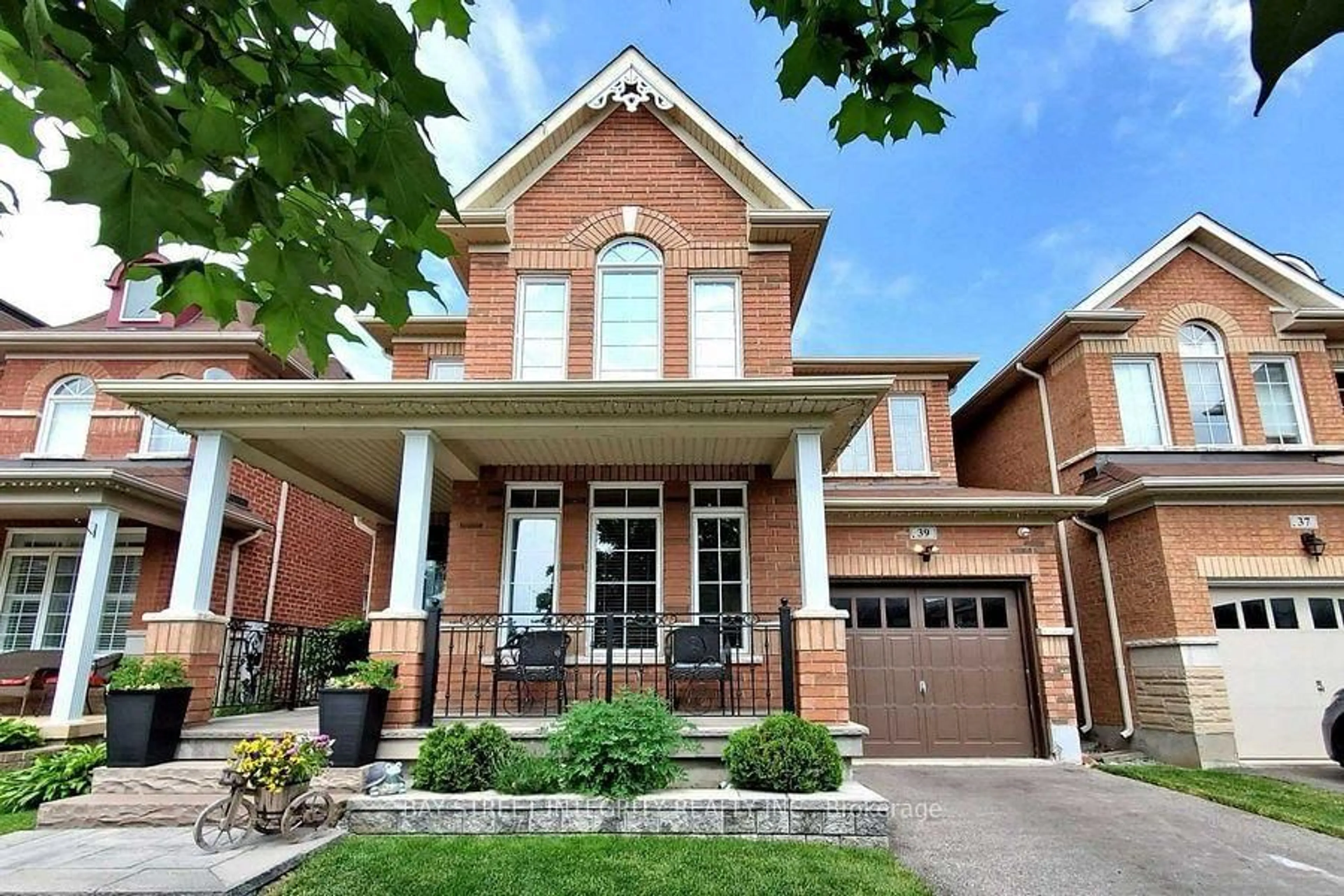 Home with brick exterior material, street for 39 Forestbrook Dr, Markham Ontario L6B 0E4