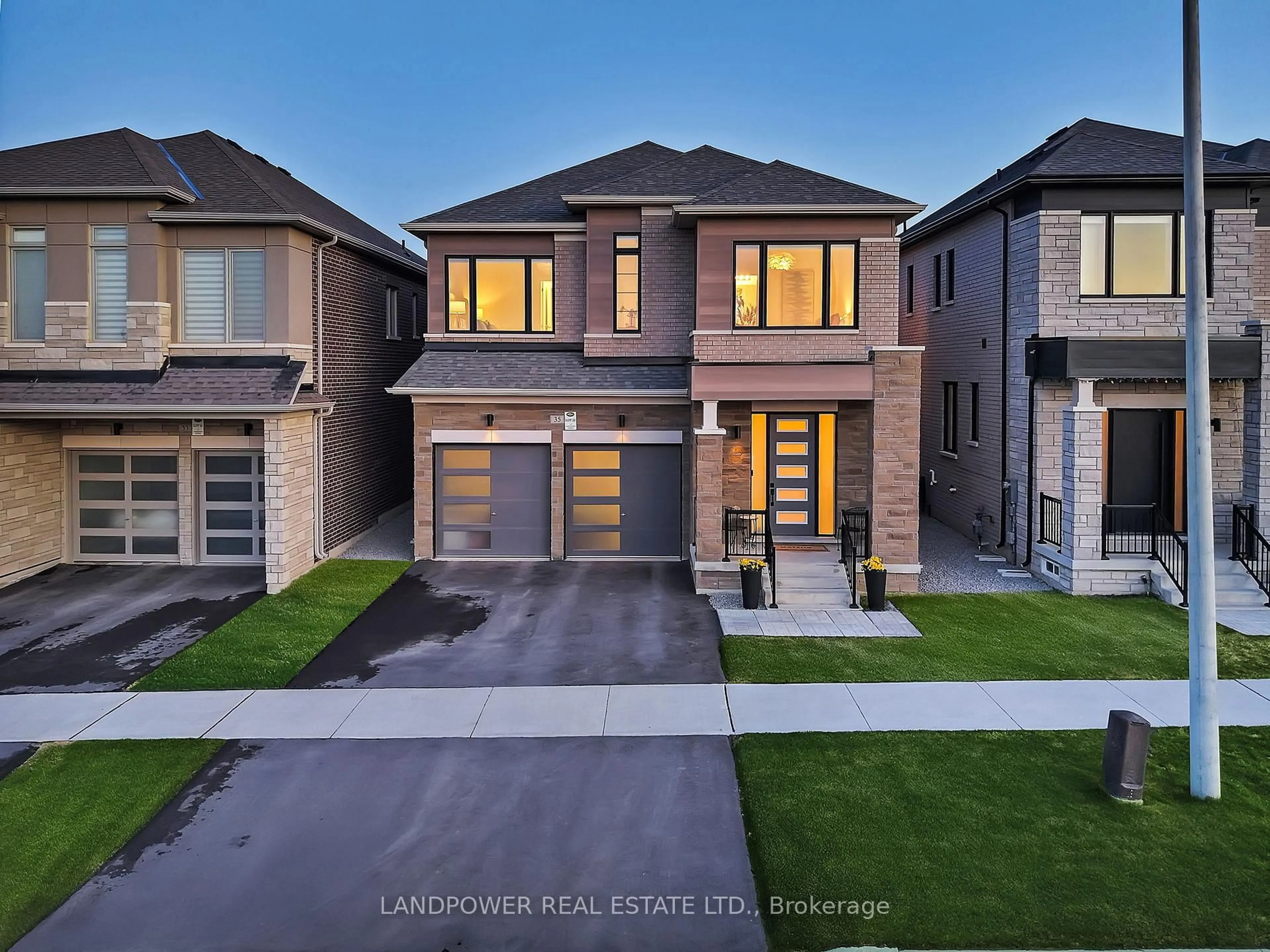 Home with brick exterior material, street for 35 Longworth Ave, Richmond Hill Ontario L4E 1J2