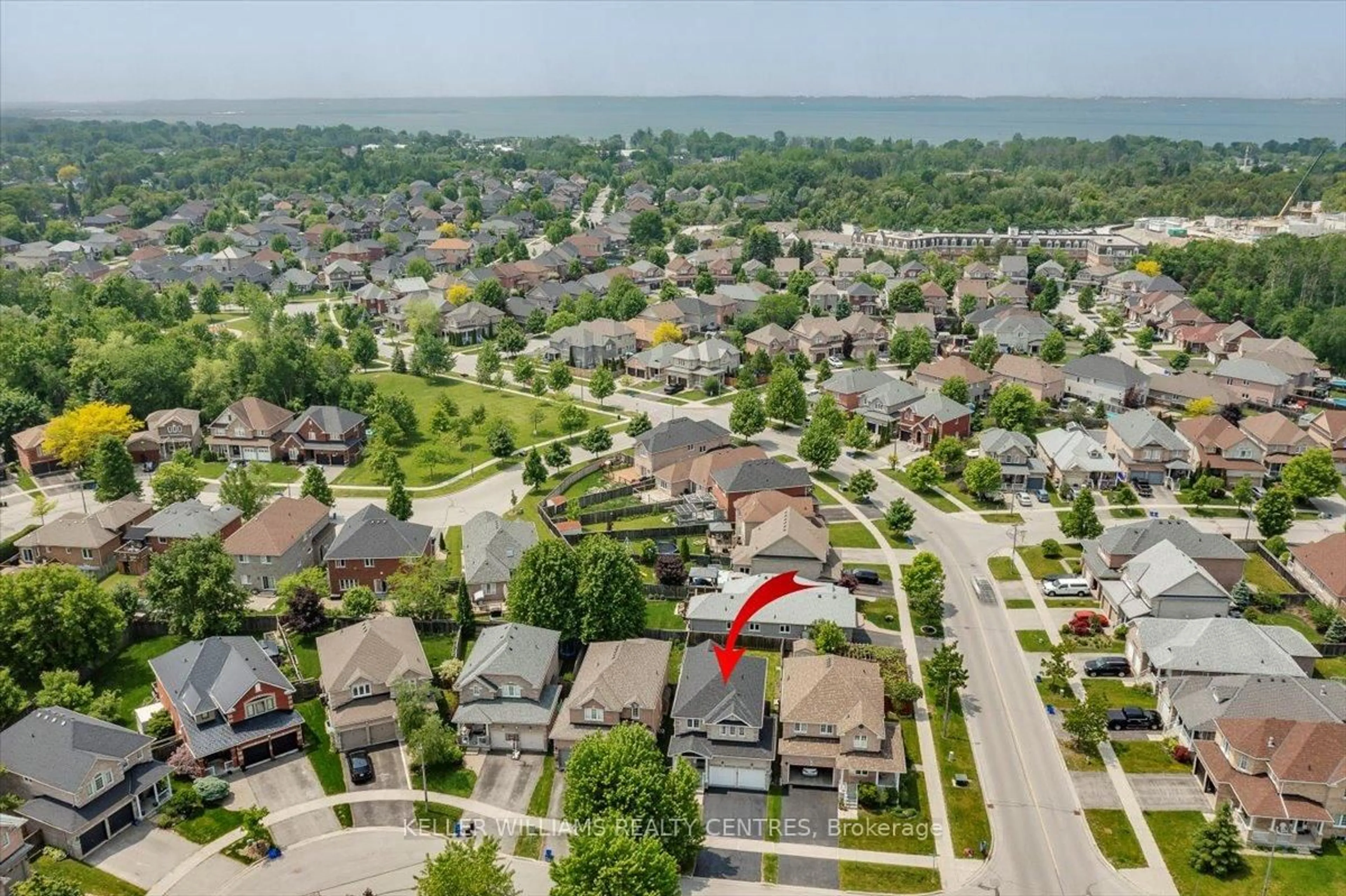 A pic from outside/outdoor area/front of a property/back of a property/a pic from drone, water/lake/river/ocean view for 3 Laurelbank Cres, Georgina Ontario L4P 4H6