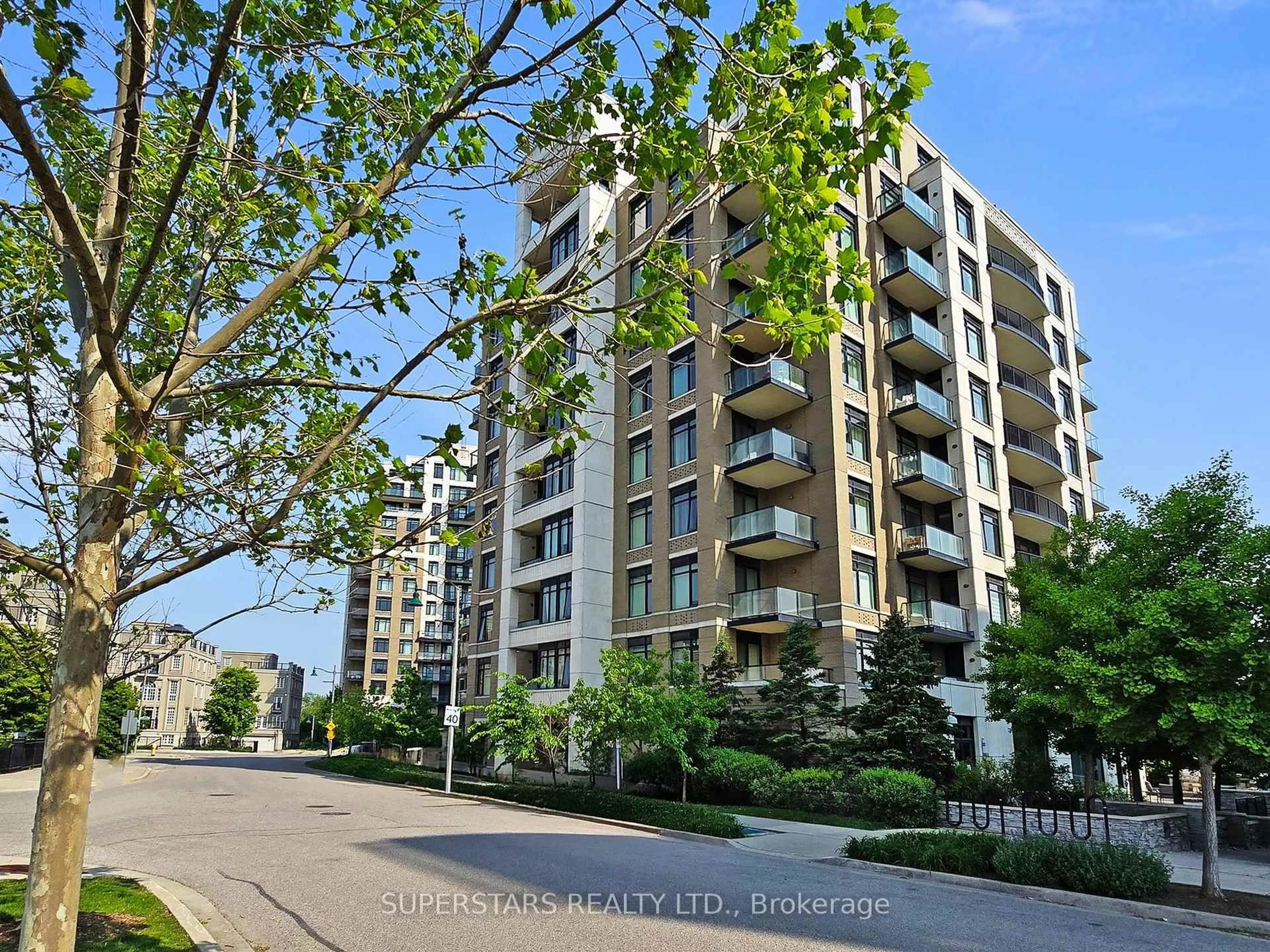 A pic from outside/outdoor area/front of a property/back of a property/a pic from drone, street for 131 Upper Duke Cres #703, Markham Ontario L6G 0C9