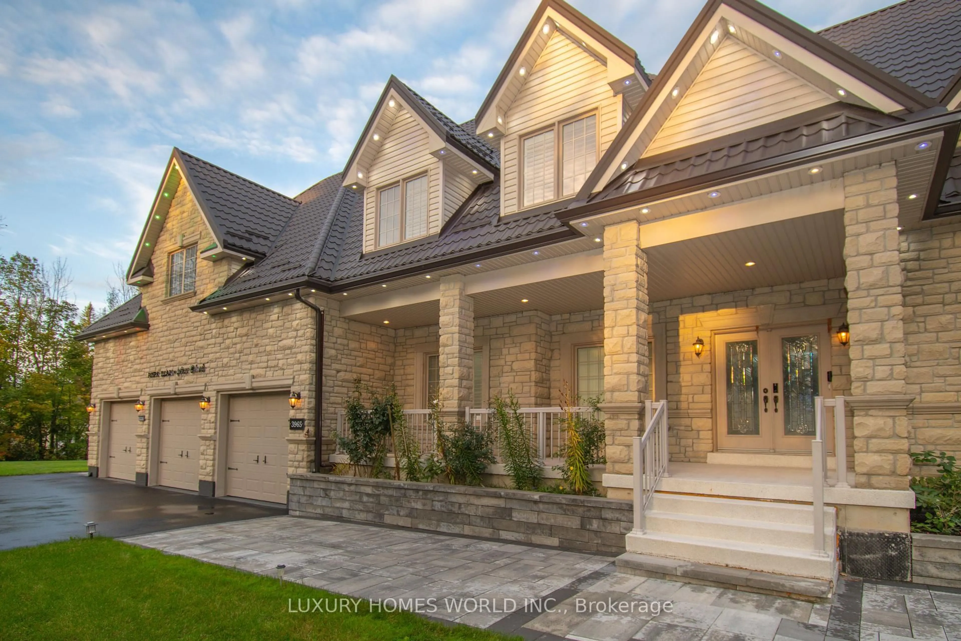 Home with brick exterior material, street for 3965 Algoma Ave, Innisfil Ontario L9S 2M1