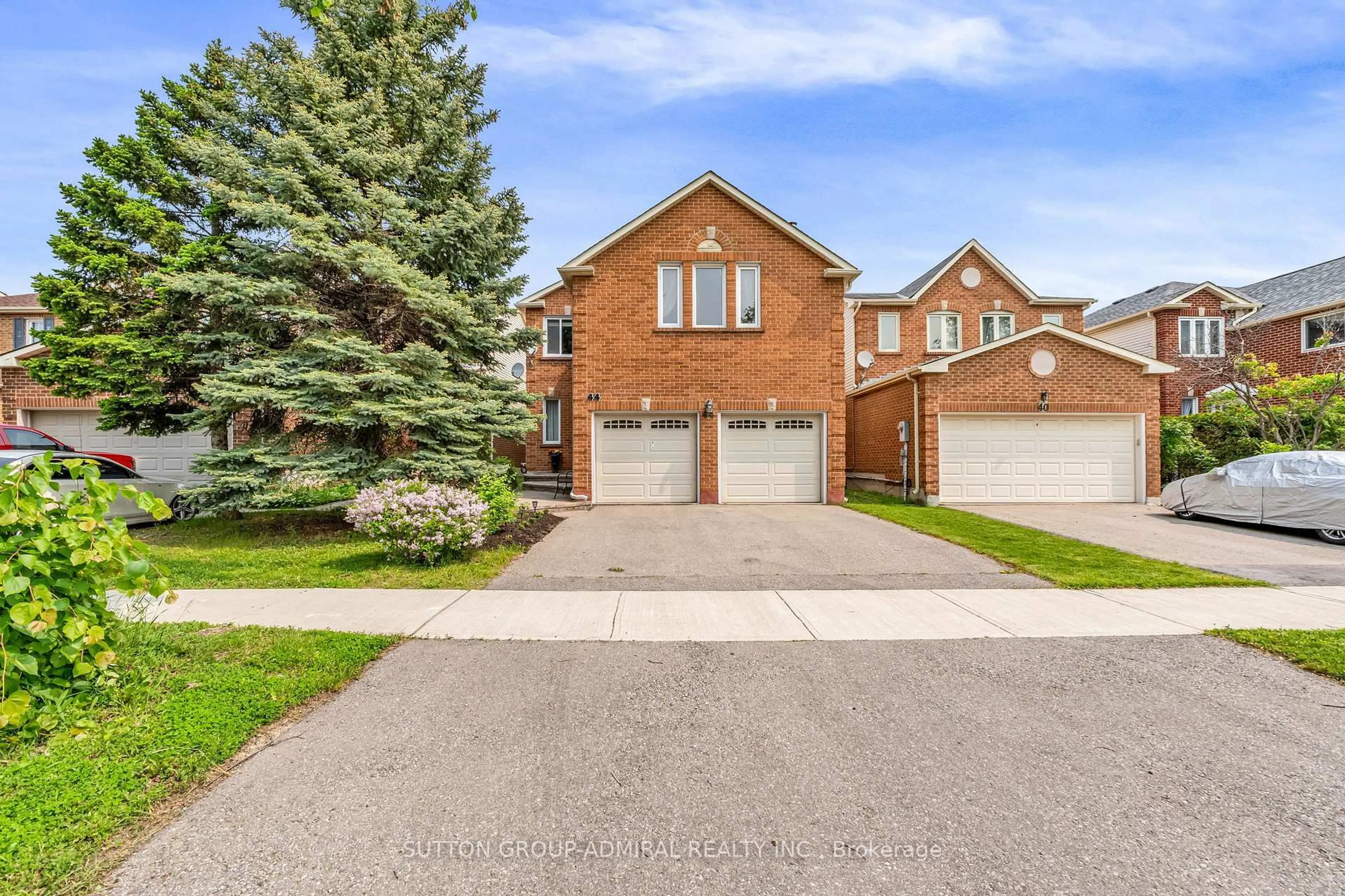 Home with brick exterior material, street for 44 Brownridge Dr, Vaughan Ontario L4J 7R7