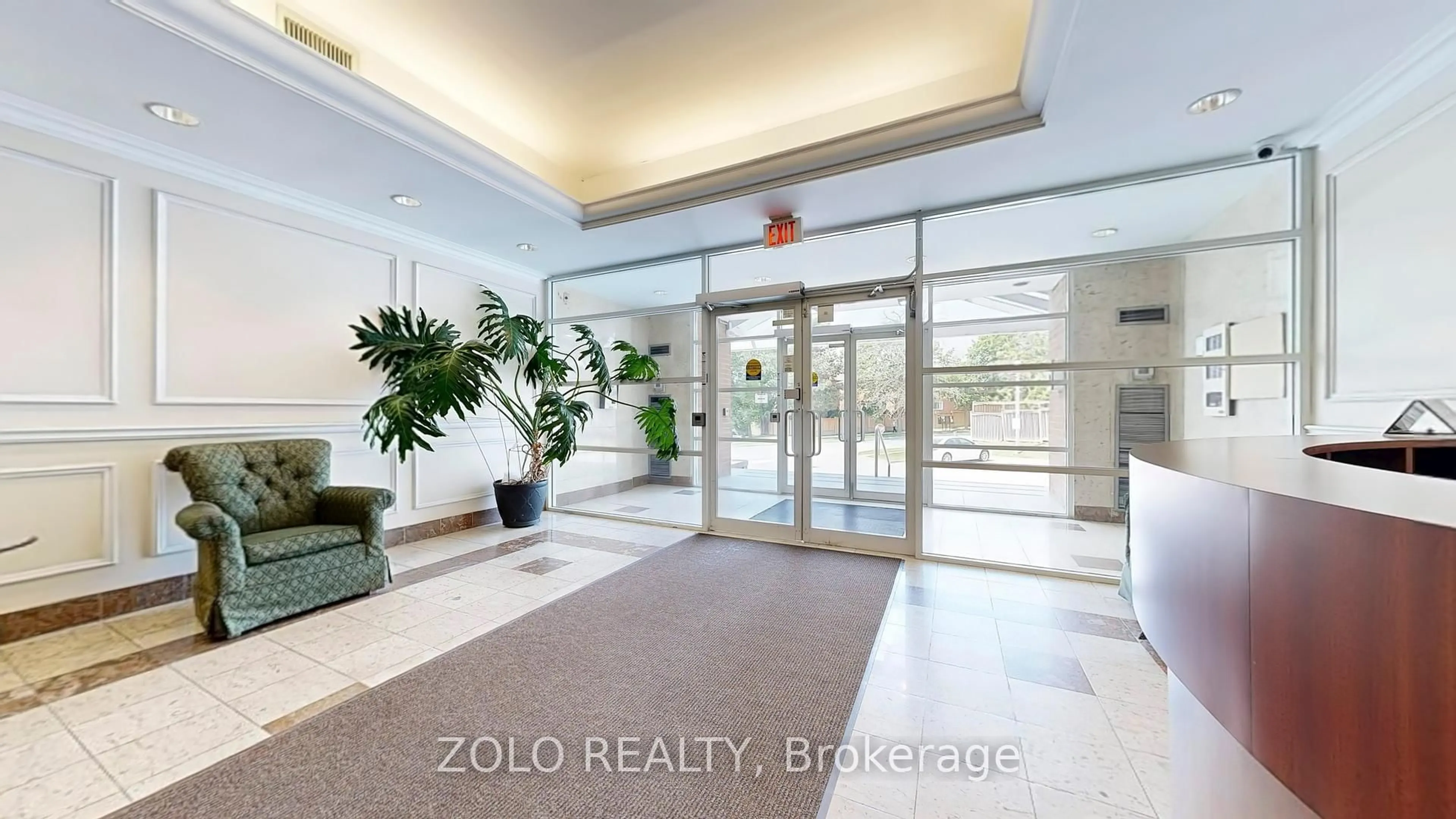 Lobby for 9 Chalmers Rd #Ph4, Richmond Hill Ontario L4B 3N3