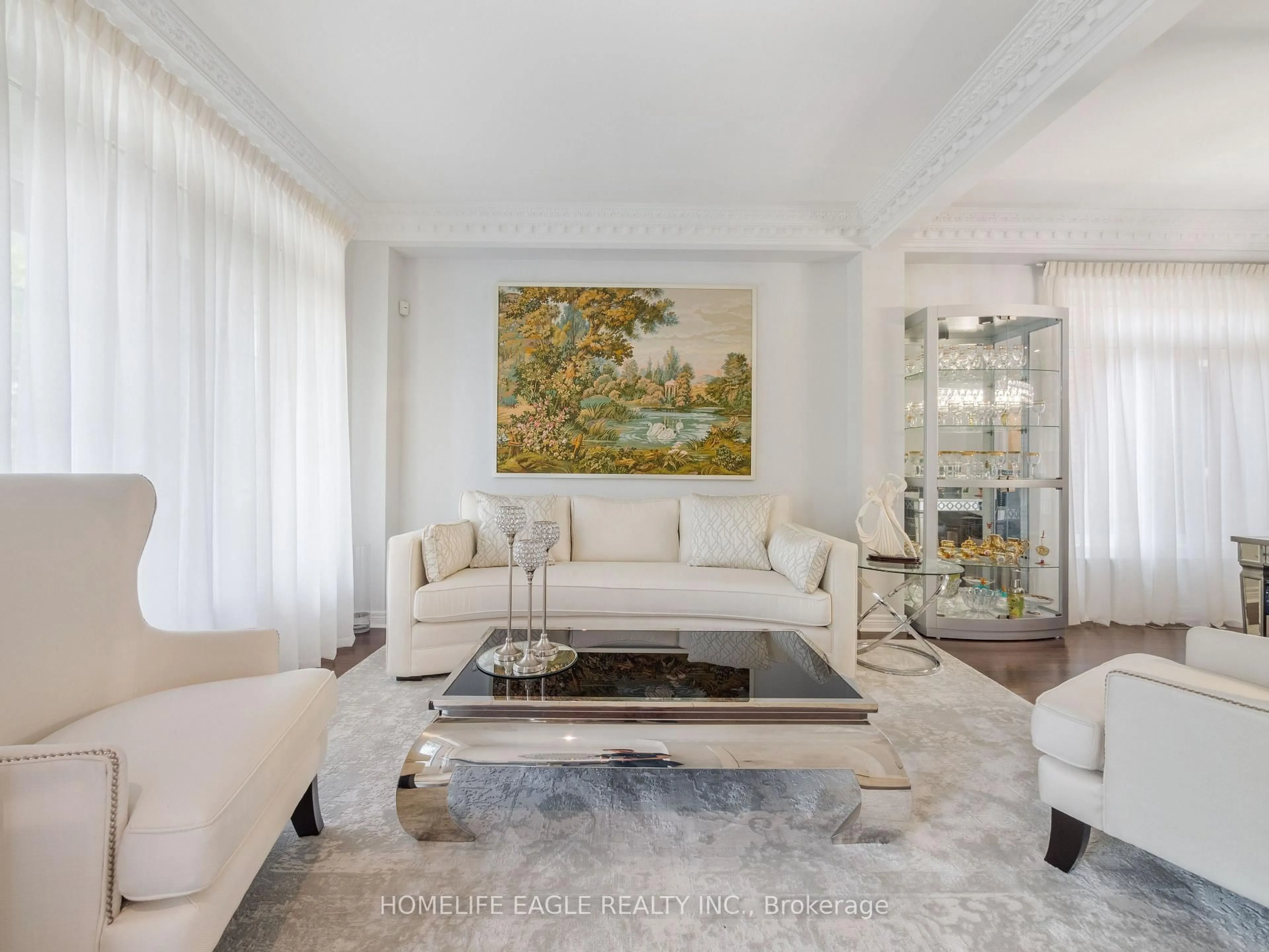 Living room with furniture, unknown for 27 Mccann Cres, Bradford West Gwillimbury Ontario L3Z 0G6