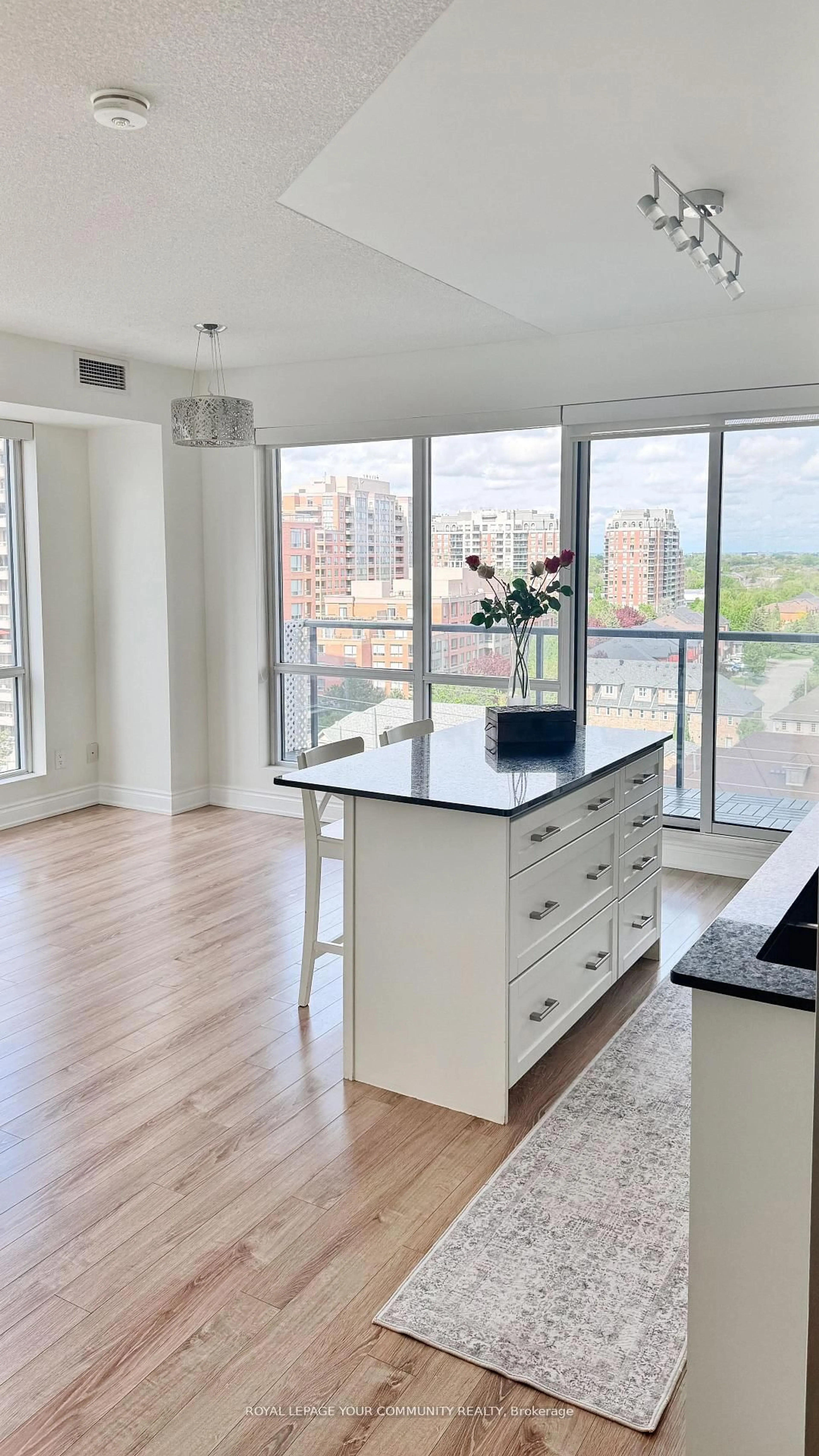 Open concept kitchen, unknown for 9088 Yonge St #905A, Richmond Hill Ontario L4C 0Y6