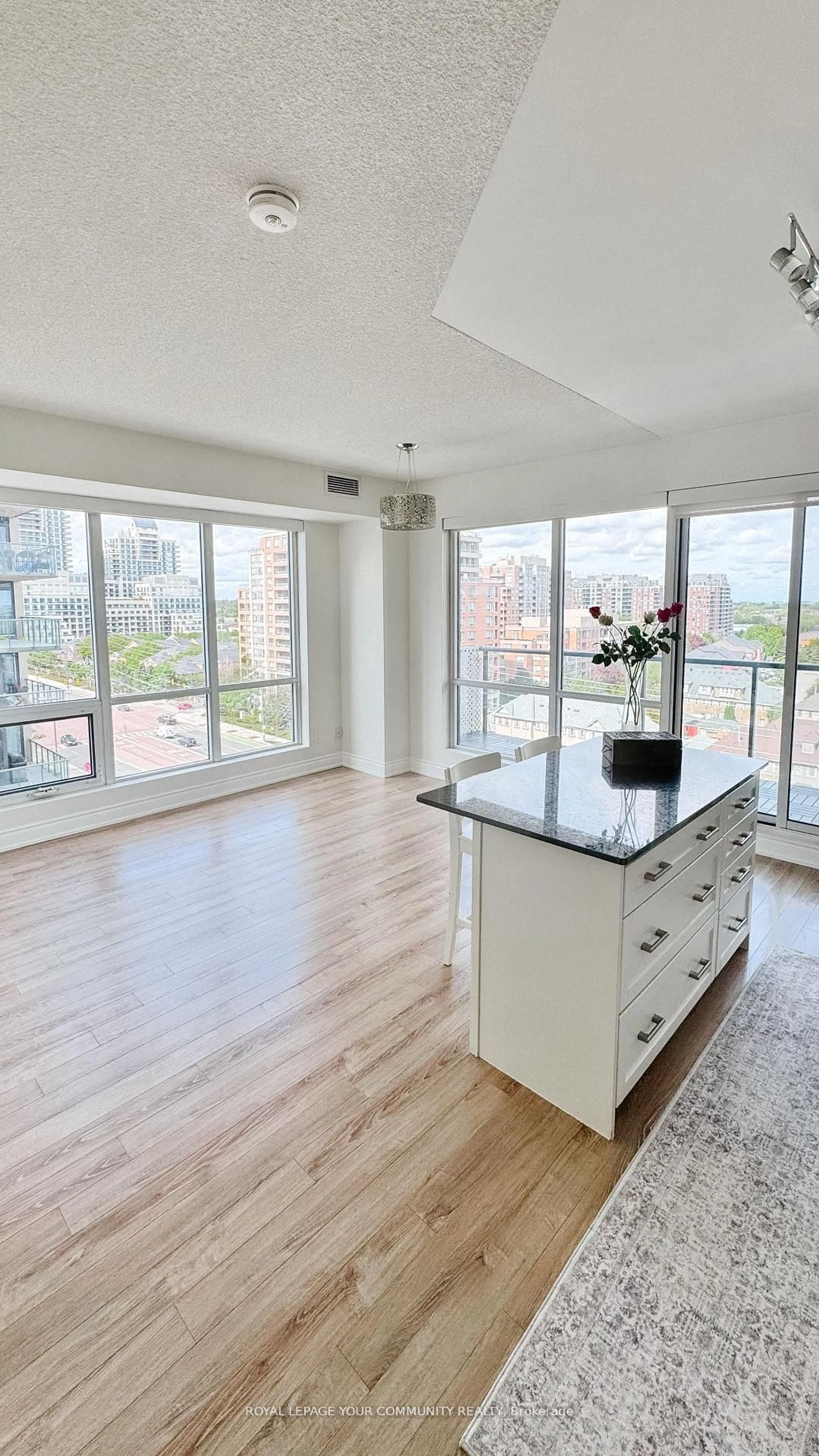 Open concept kitchen, unknown for 9088 Yonge St #905A, Richmond Hill Ontario L4C 0Y6
