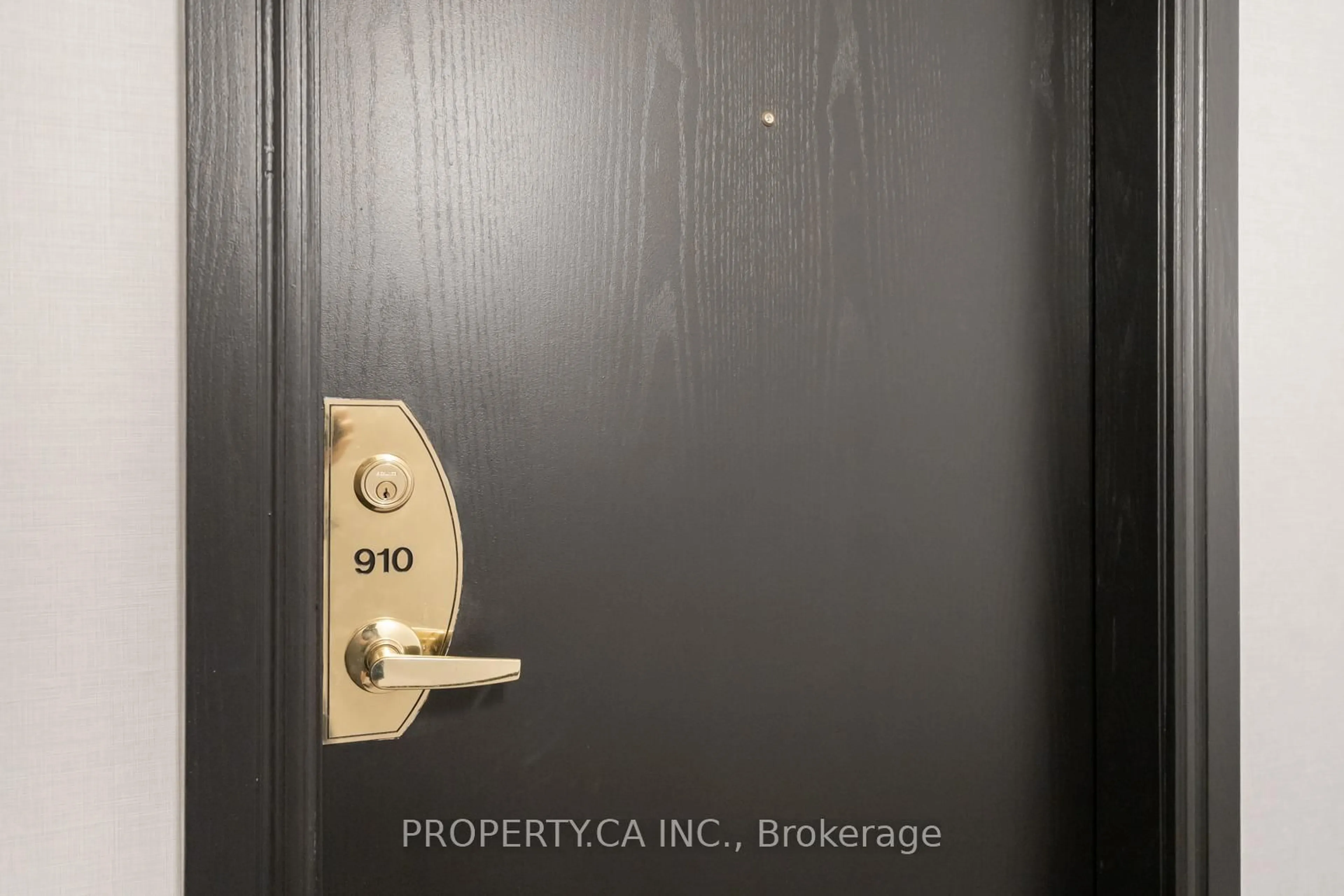 Unknown for 185 Oneida Cres #910, Richmond Hill Ontario L4B 0B1