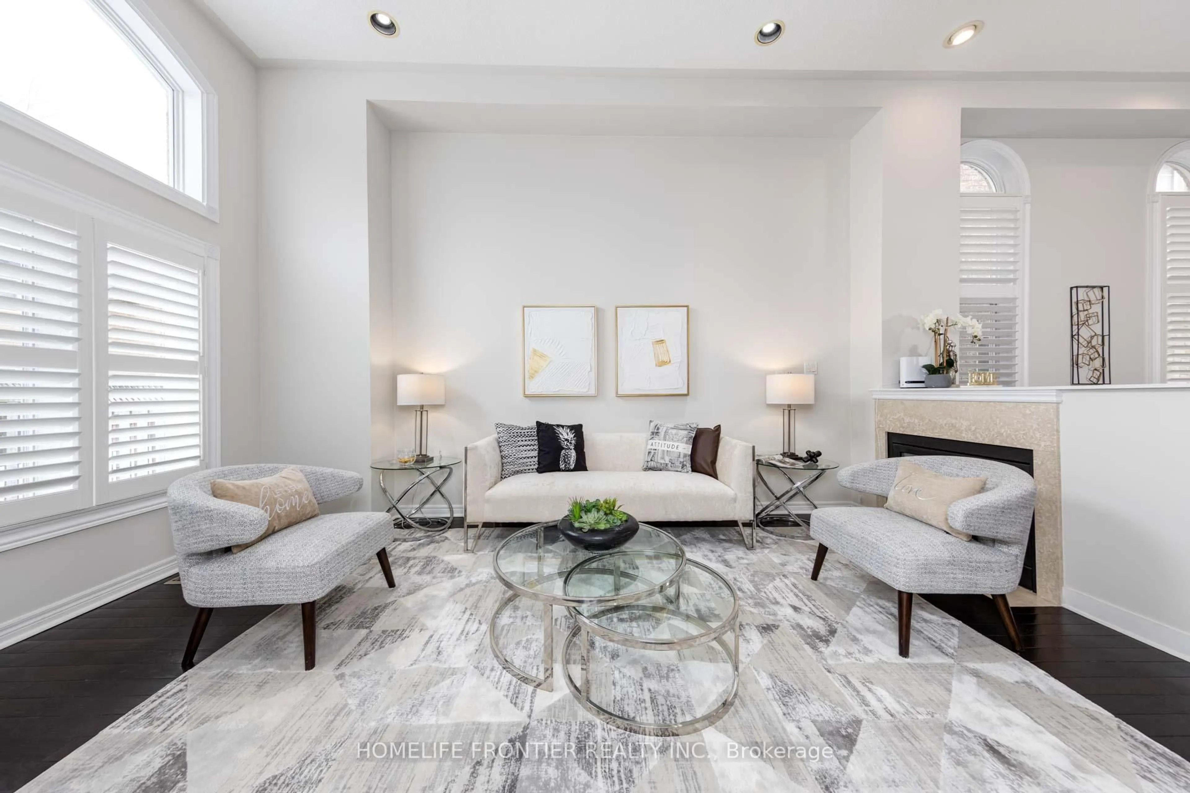 Living room with furniture, ceramic/tile floor for 189 Frank Endean Rd, Richmond Hill Ontario L4S 1S4