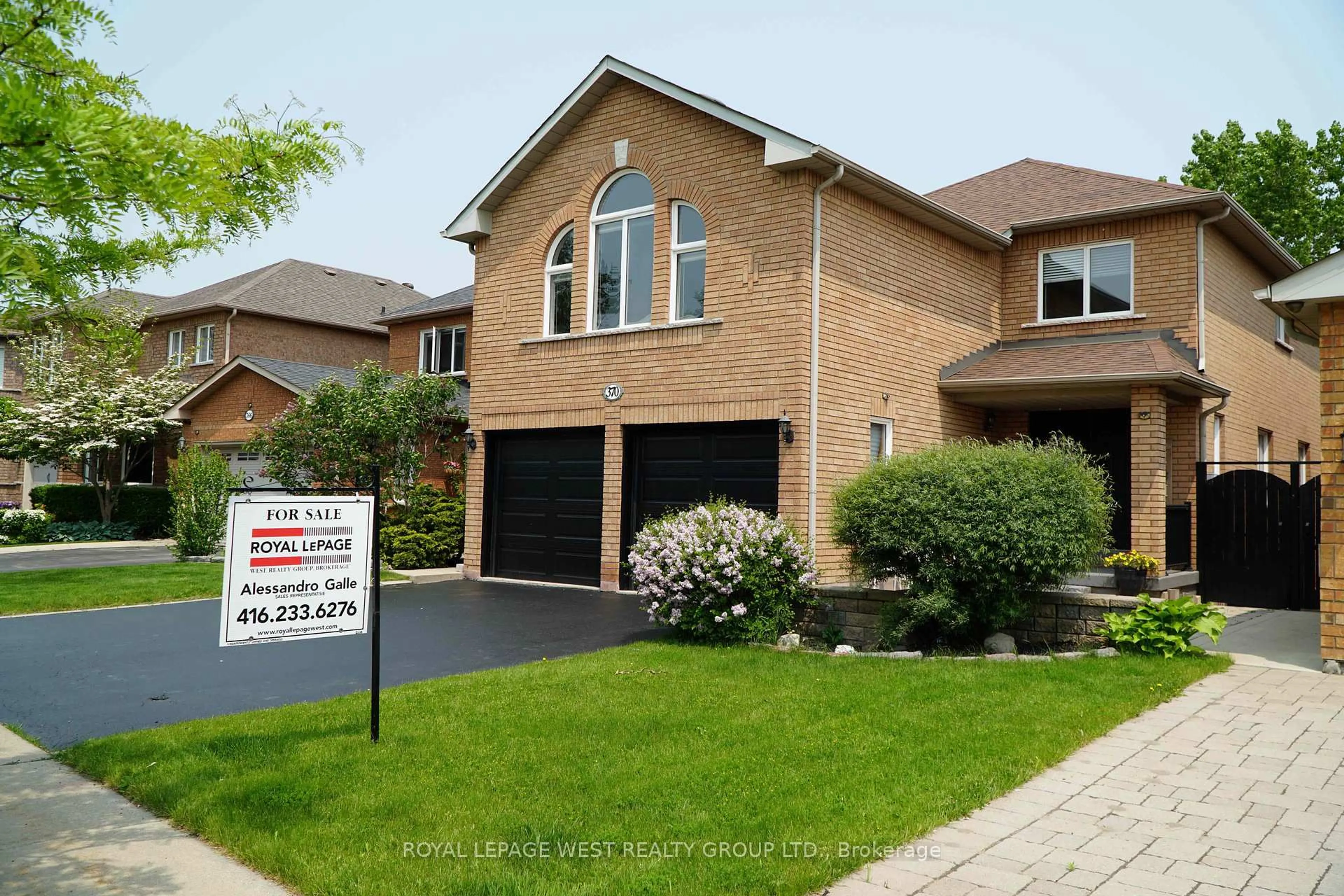 Home with brick exterior material, street for 370 Royalpark Way, Vaughan Ontario L4H 1K1