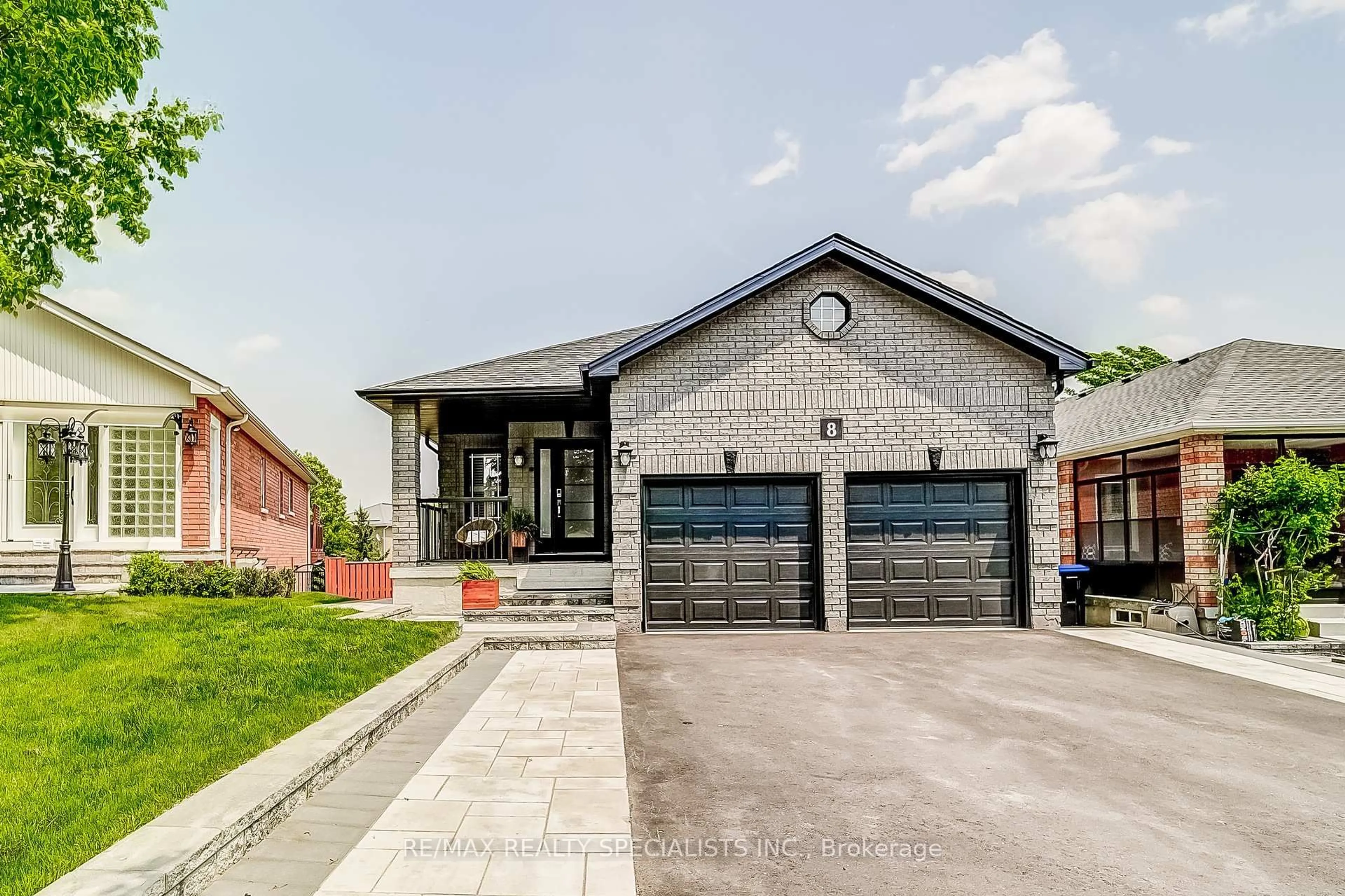 Home with brick exterior material, street for 8 Wyman Cres, Bradford West Gwillimbury Ontario L3Z 3J5