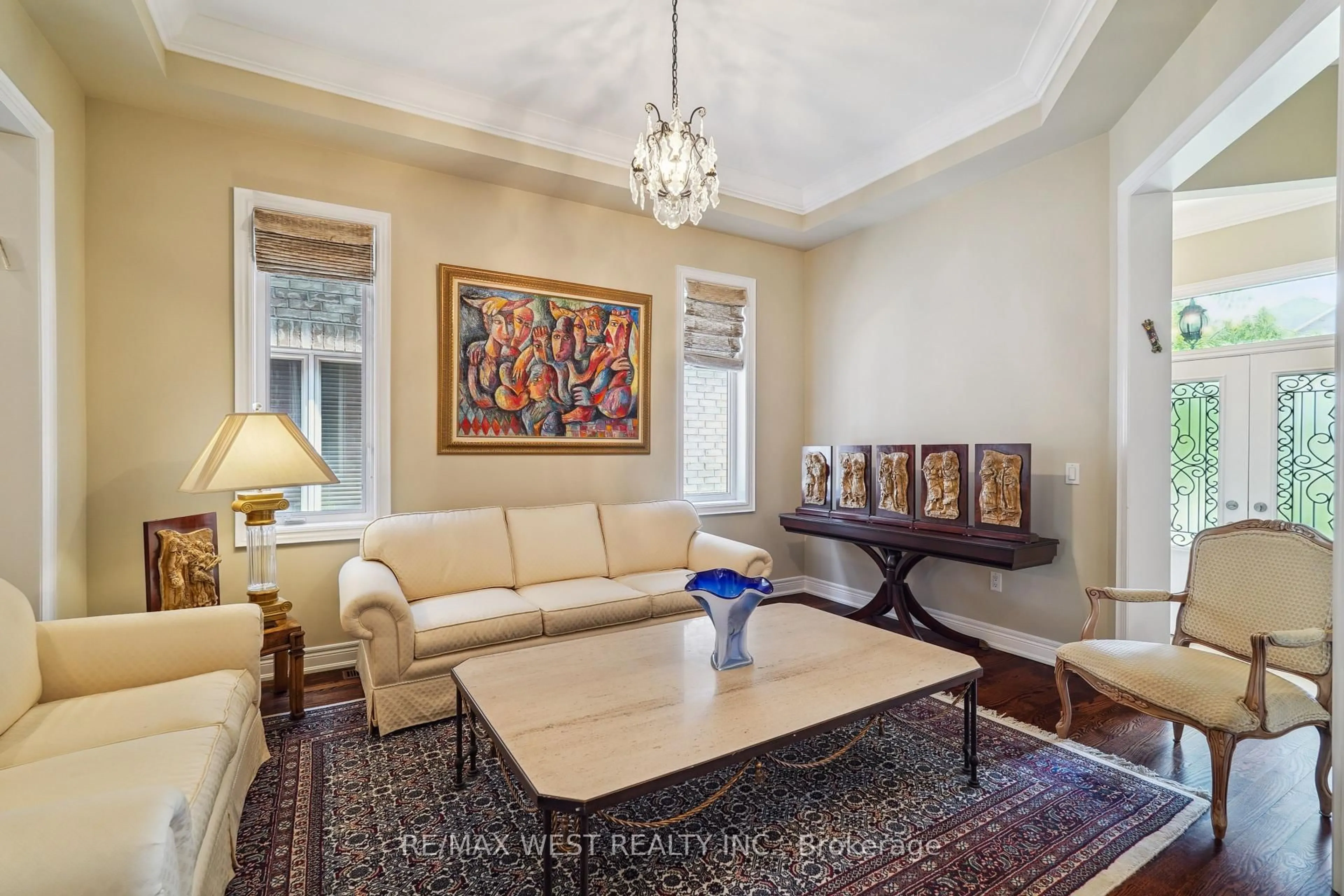 Living room with furniture, unknown for 160 Townsgate Dr, Vaughan Ontario L4J 8J5
