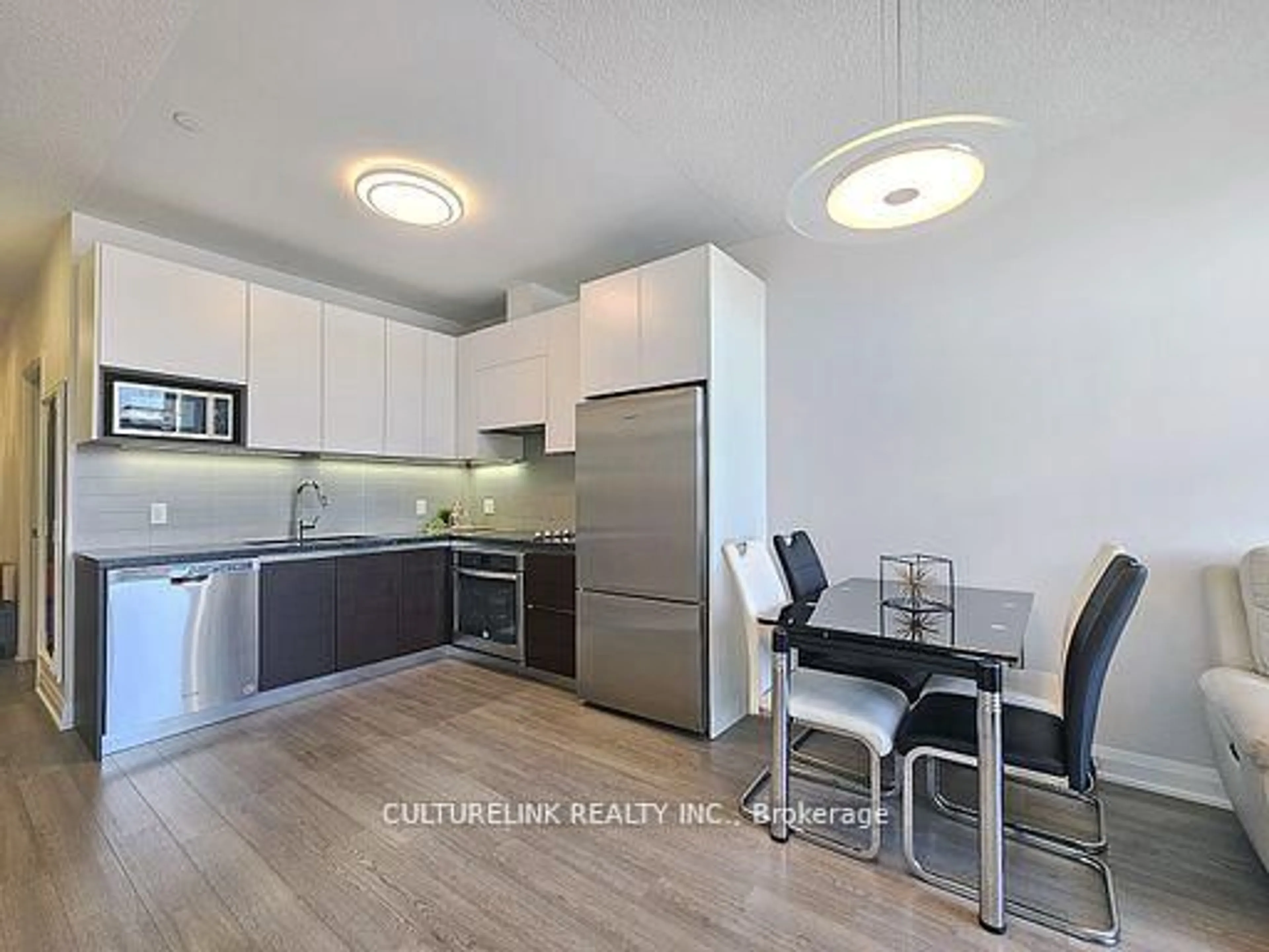 Standard kitchen, unknown for 15 Water Walk Dr #215, Markham Ontario L6G 0G2