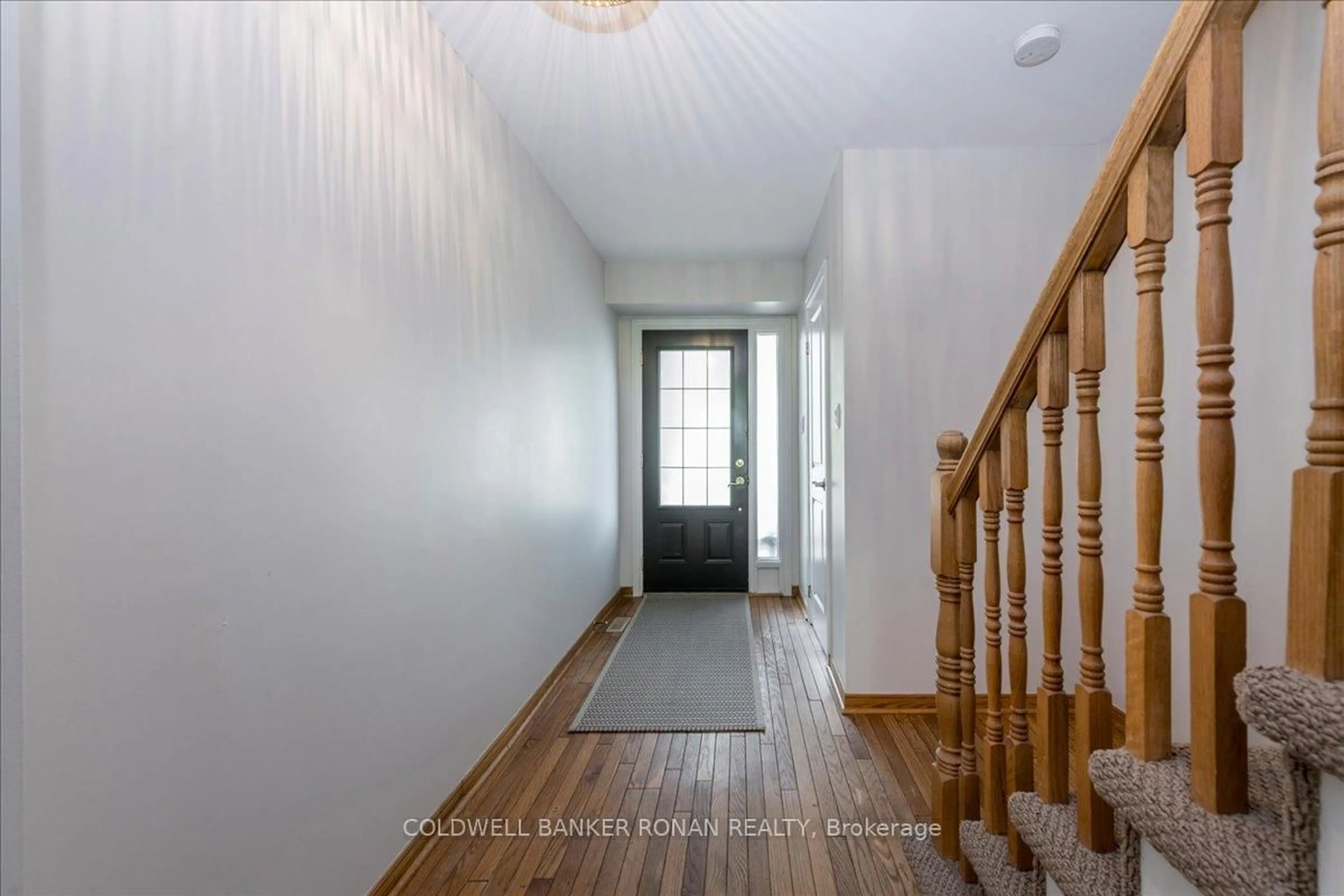 Indoor entryway for 246 Tupper Blvd #29, New Tecumseth Ontario L9R 1A9