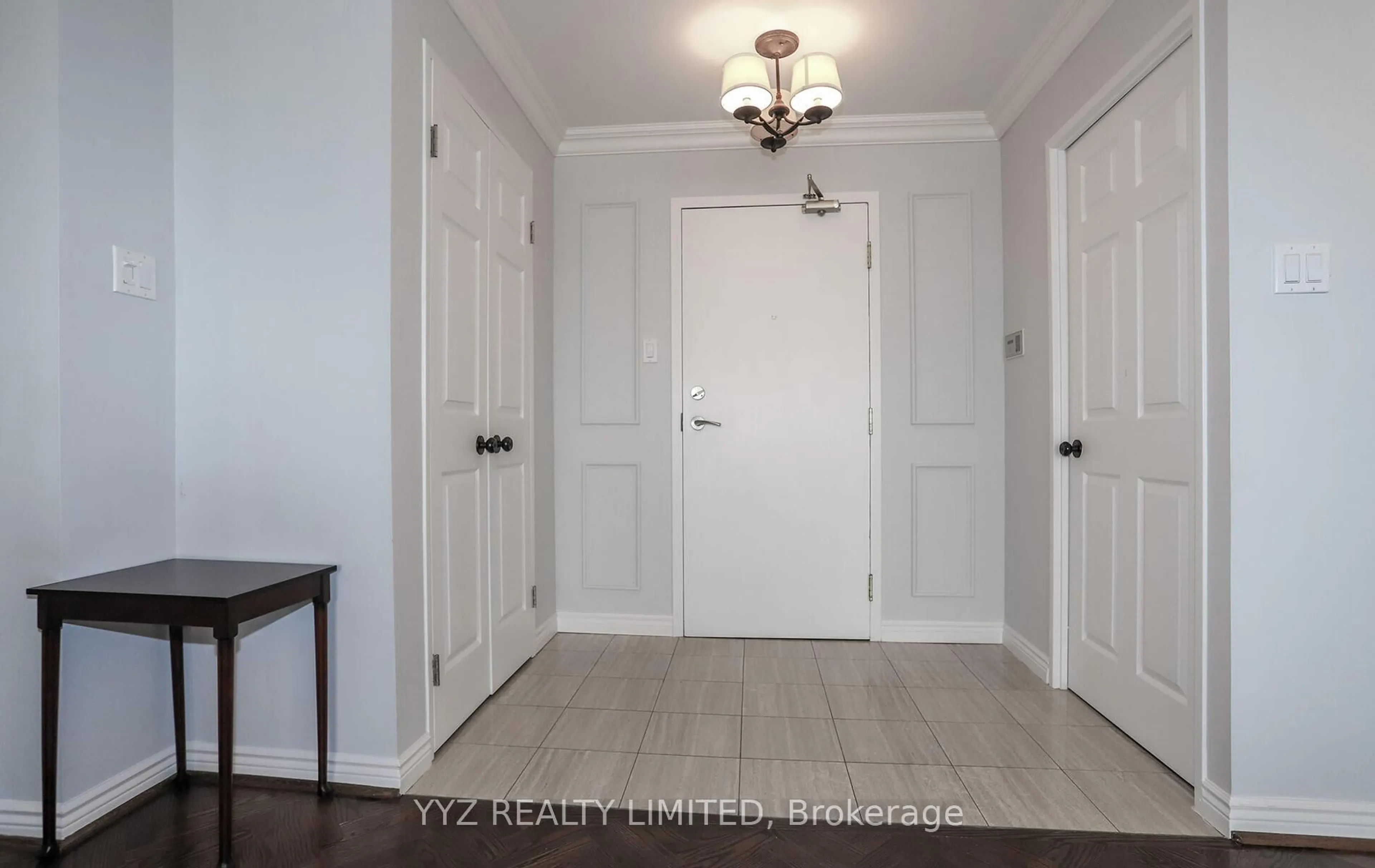 Indoor entryway for 1 Clark Ave #808, Vaughan Ontario L4J 7Y6