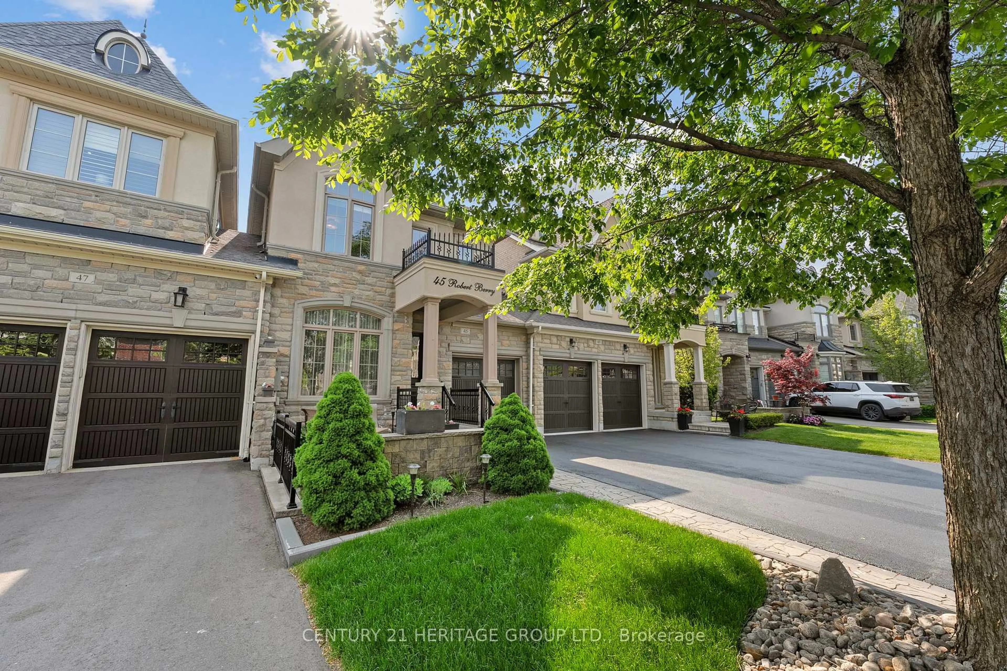 Unknown for 45 Robert Berry Cres, King Ontario L7B 1L6