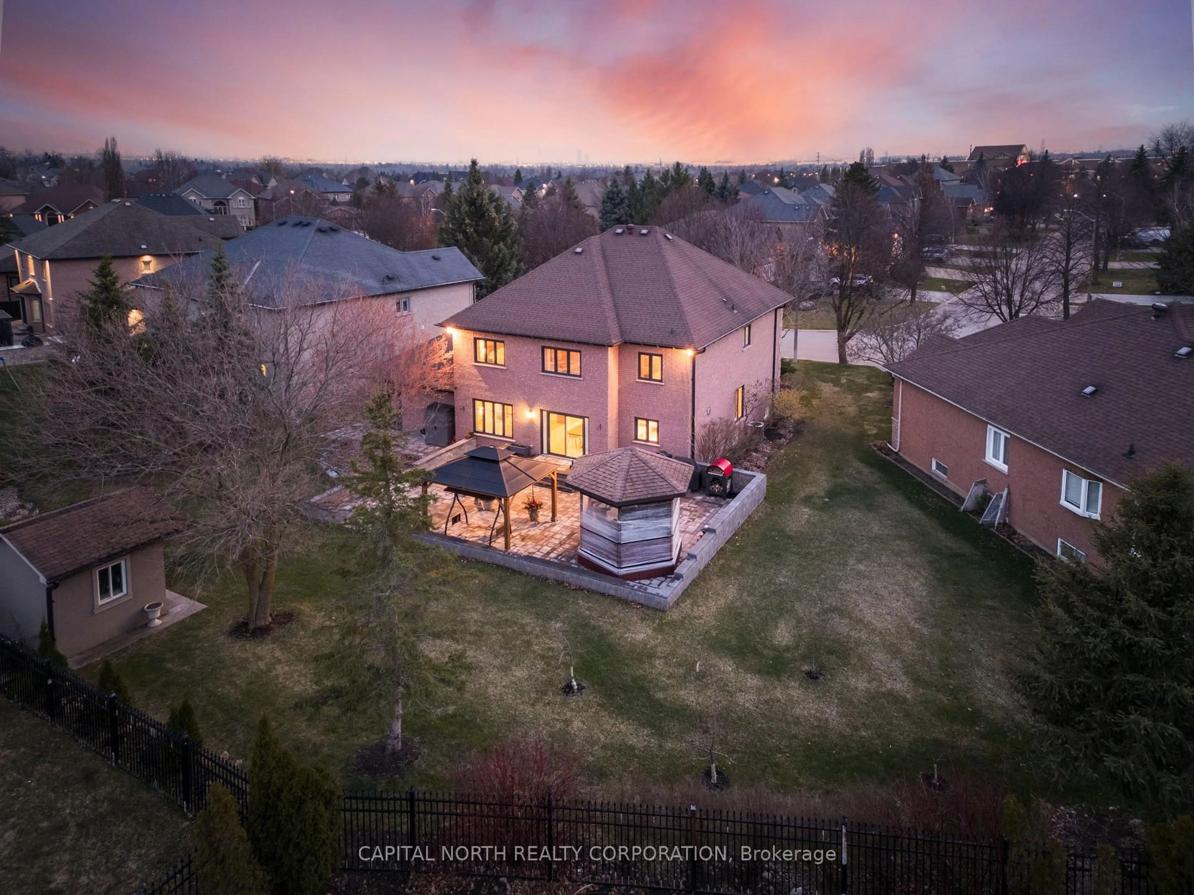 A pic from outside/outdoor area/front of a property/back of a property/a pic from drone, unknown for 82 Harvester Cres, Vaughan Ontario L4L 8Y1