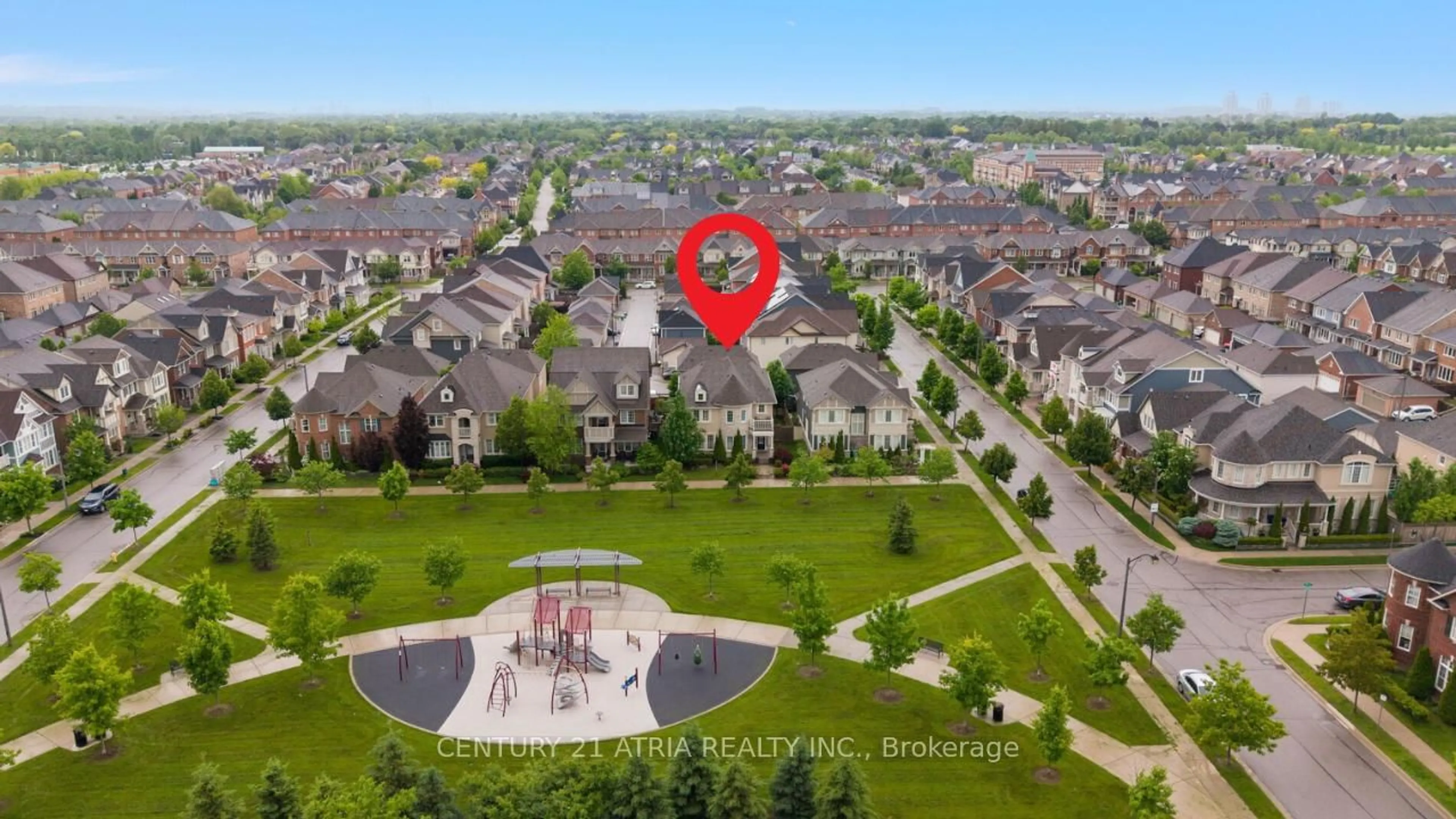 A pic from outside/outdoor area/front of a property/back of a property/a pic from drone, city buildings view from balcony for 8 Peer St, Markham Ontario L6B 0R1
