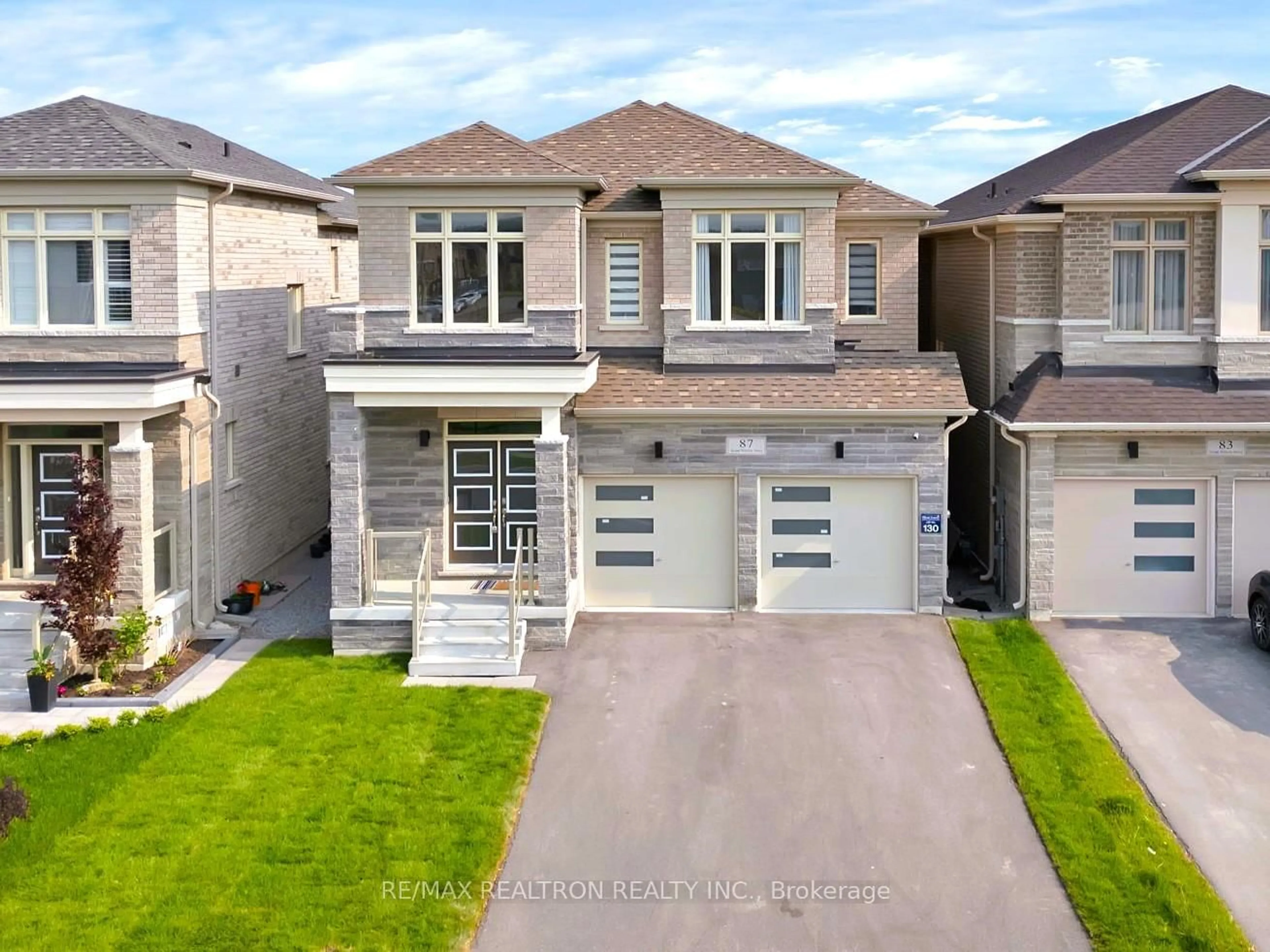Unknown for 87 Steam Whistle Dr, Whitchurch-Stouffville Ontario L4A 4X5