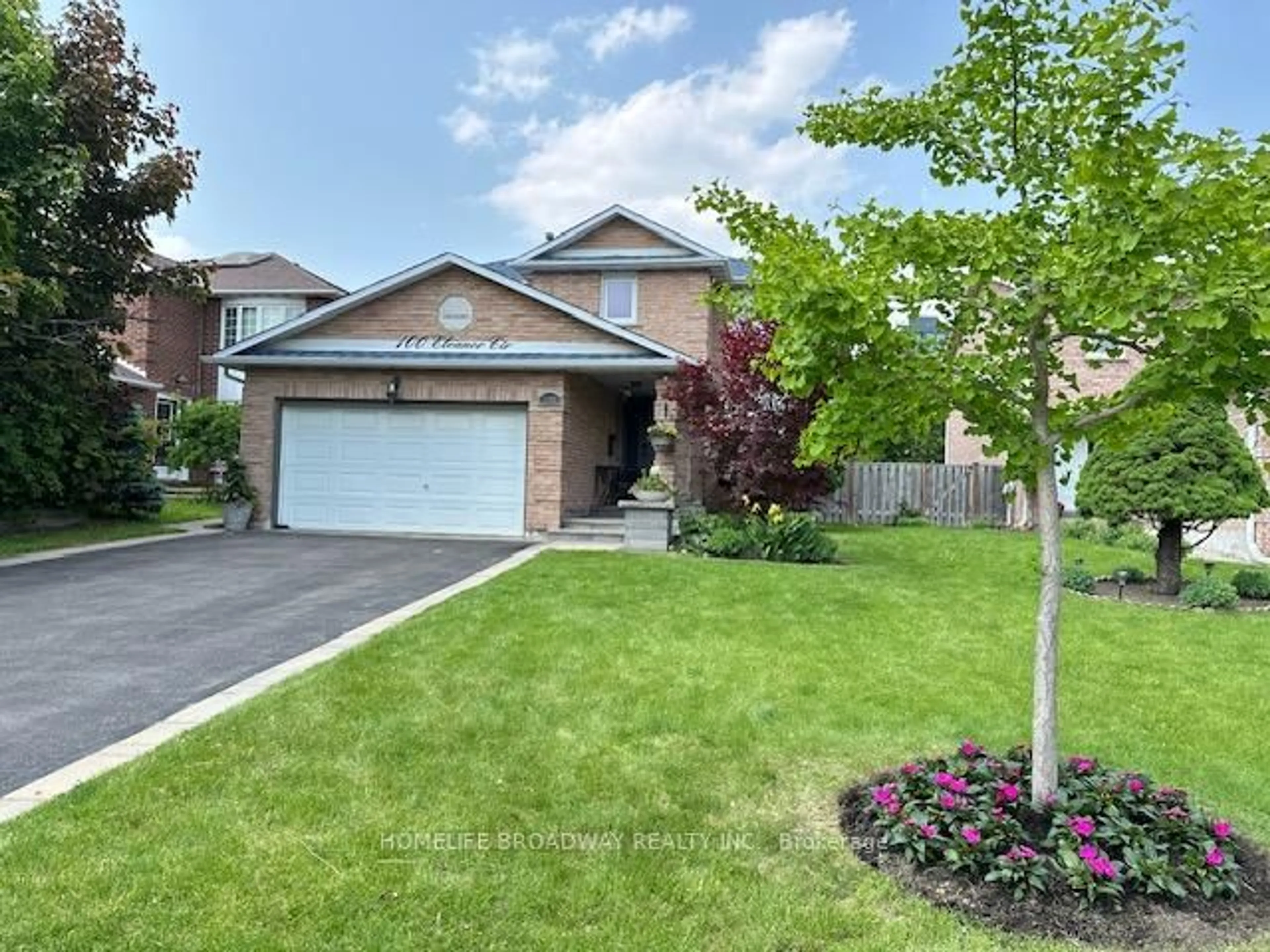 Home with brick exterior material, street for 100 Eleanor Circ, Richmond Hill Ontario L4C 6K7