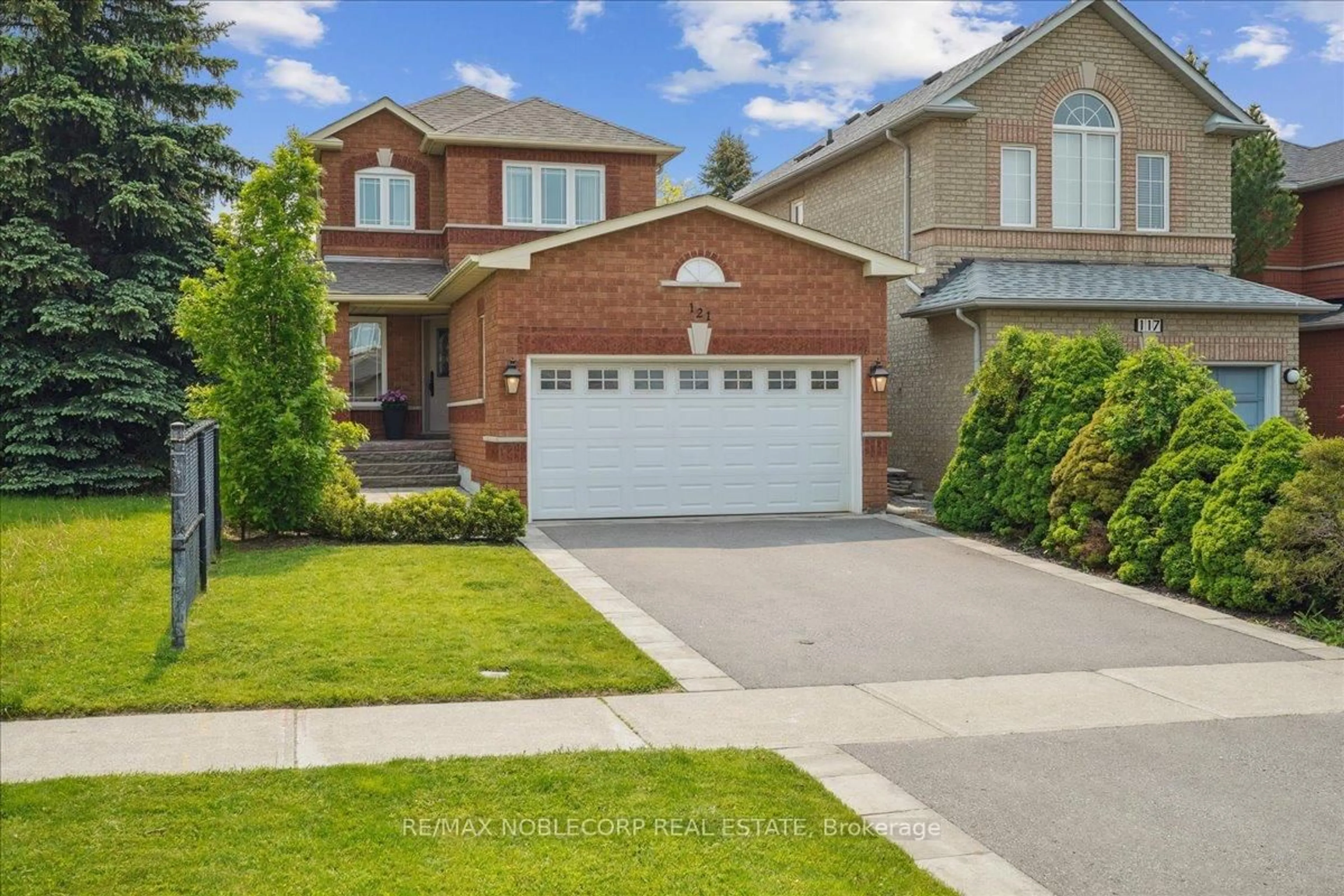 Home with brick exterior material, street for 121 Isaac Murray Ave, Vaughan Ontario L6A 2S8