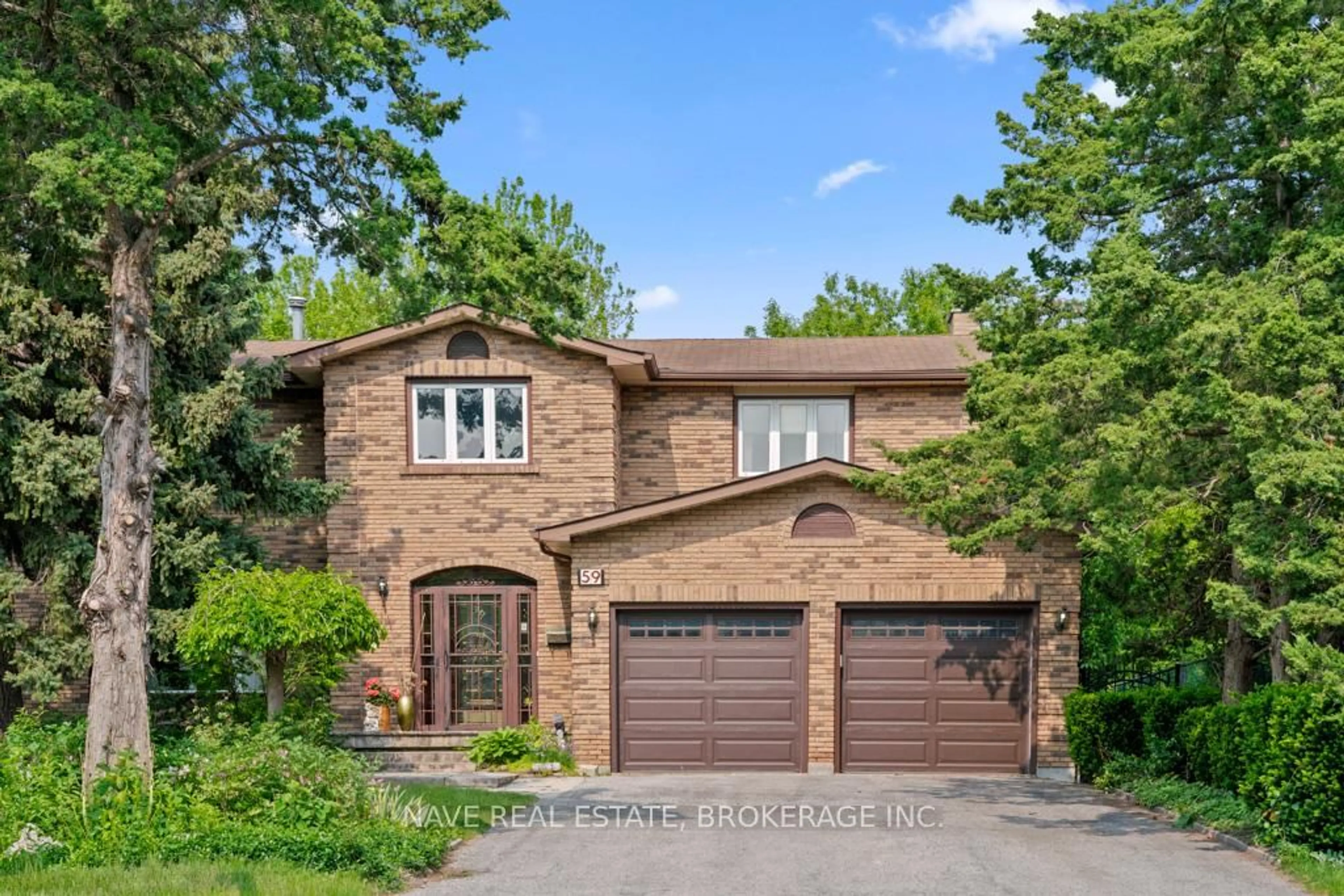 Home with brick exterior material, street for 59 Sanderson Cres, Richmond Hill Ontario L4C 5L5