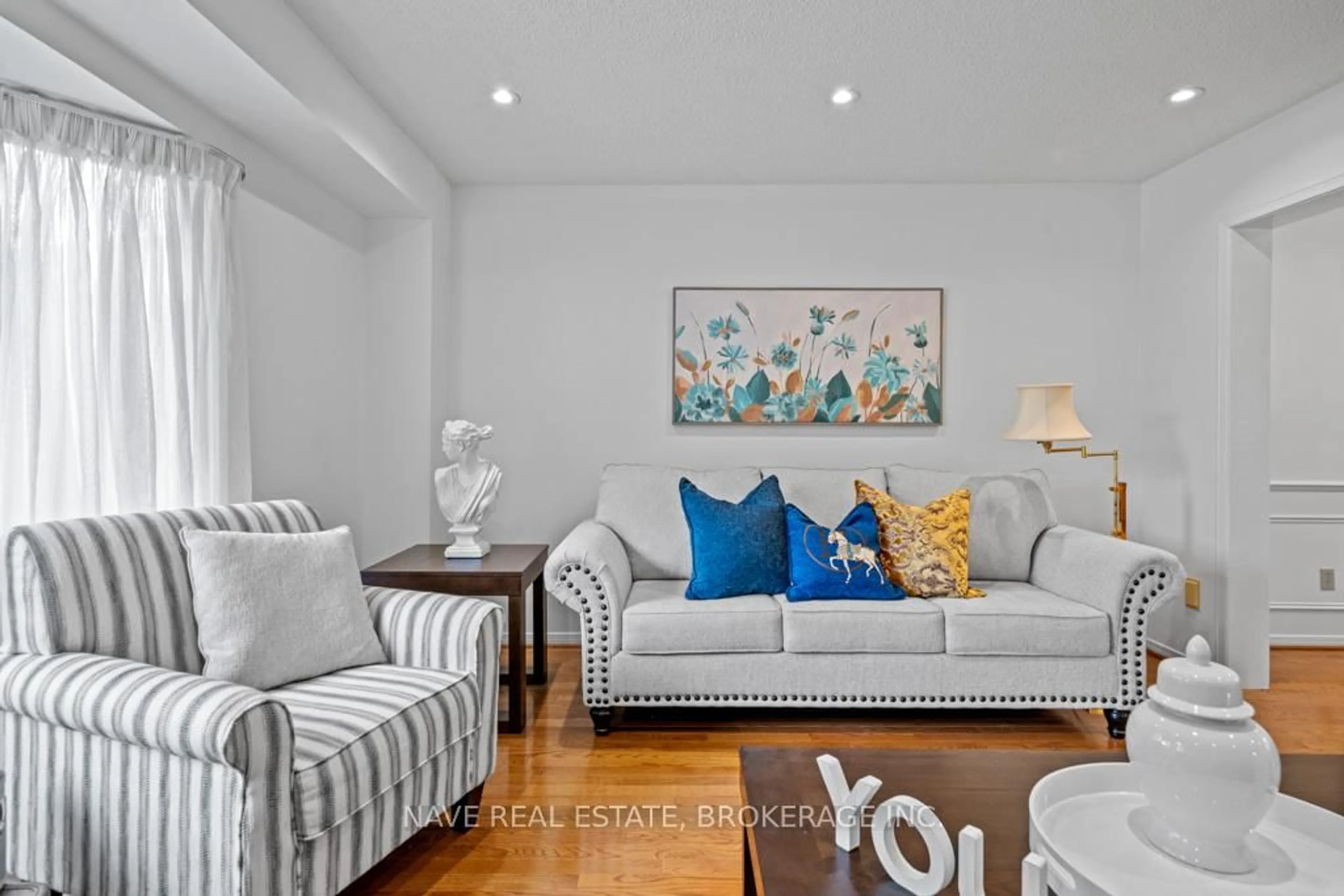 Living room with furniture, unknown for 59 Sanderson Cres, Richmond Hill Ontario L4C 5L5
