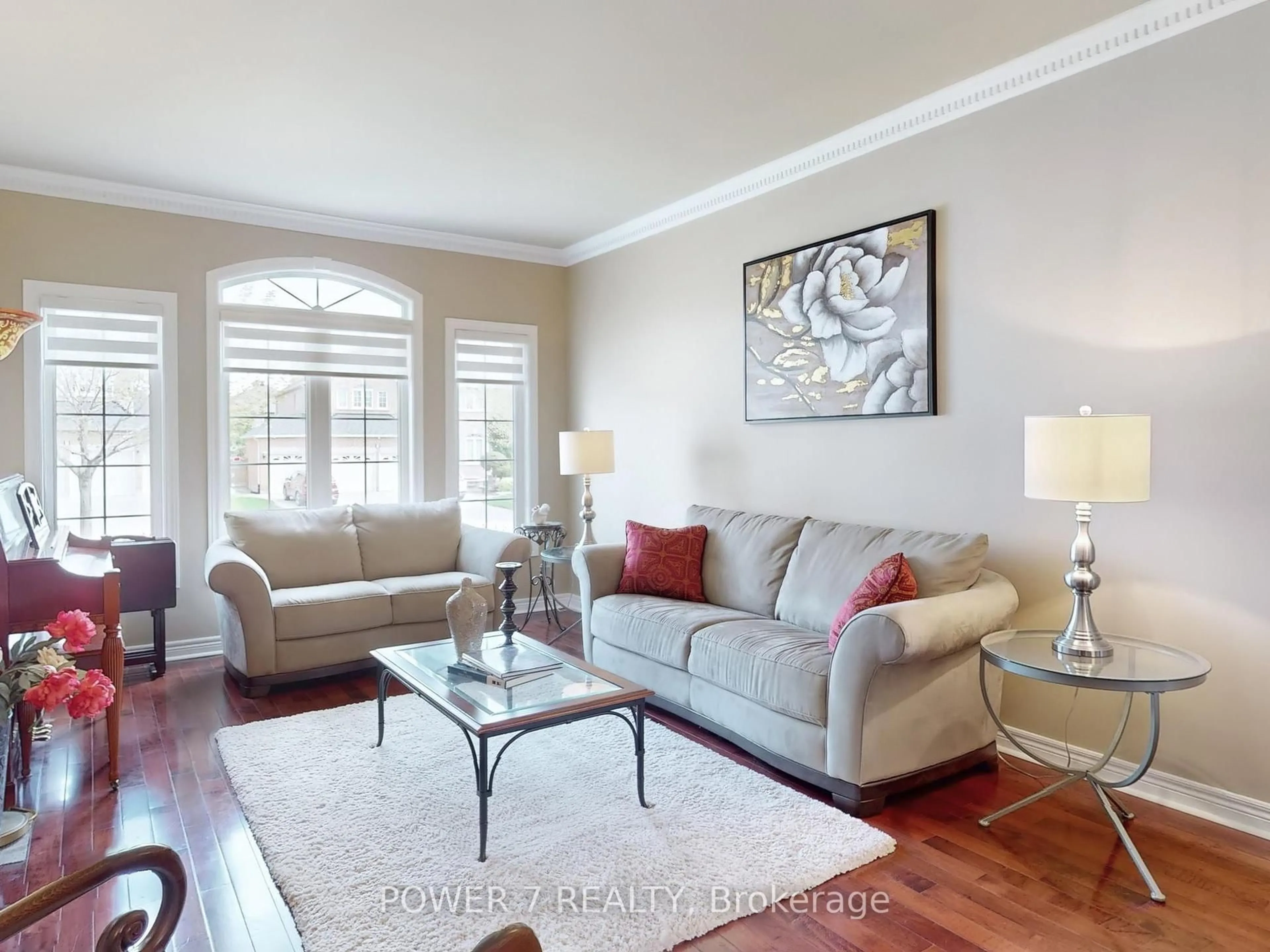 Living room with furniture, unknown for 8 Mumberson Crt, Markham Ontario L6C 1Y4