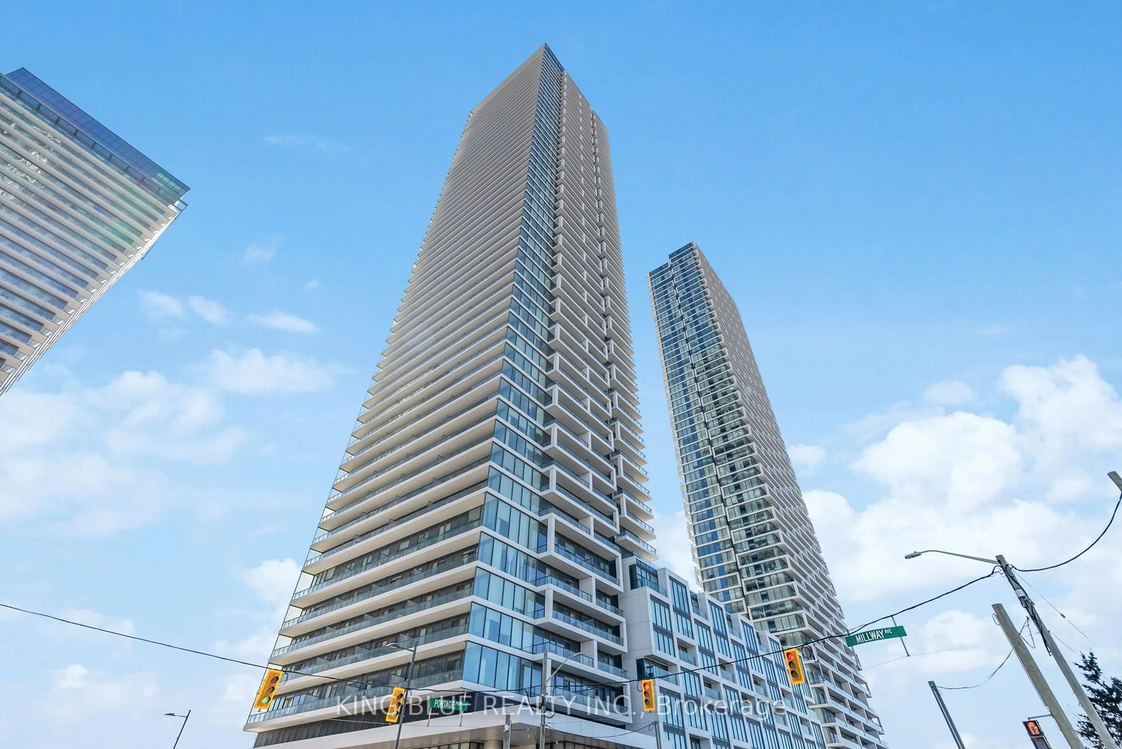 Indoor foyer for 950 Portage Pkwy #1803, Vaughan Ontario L4K 0J7