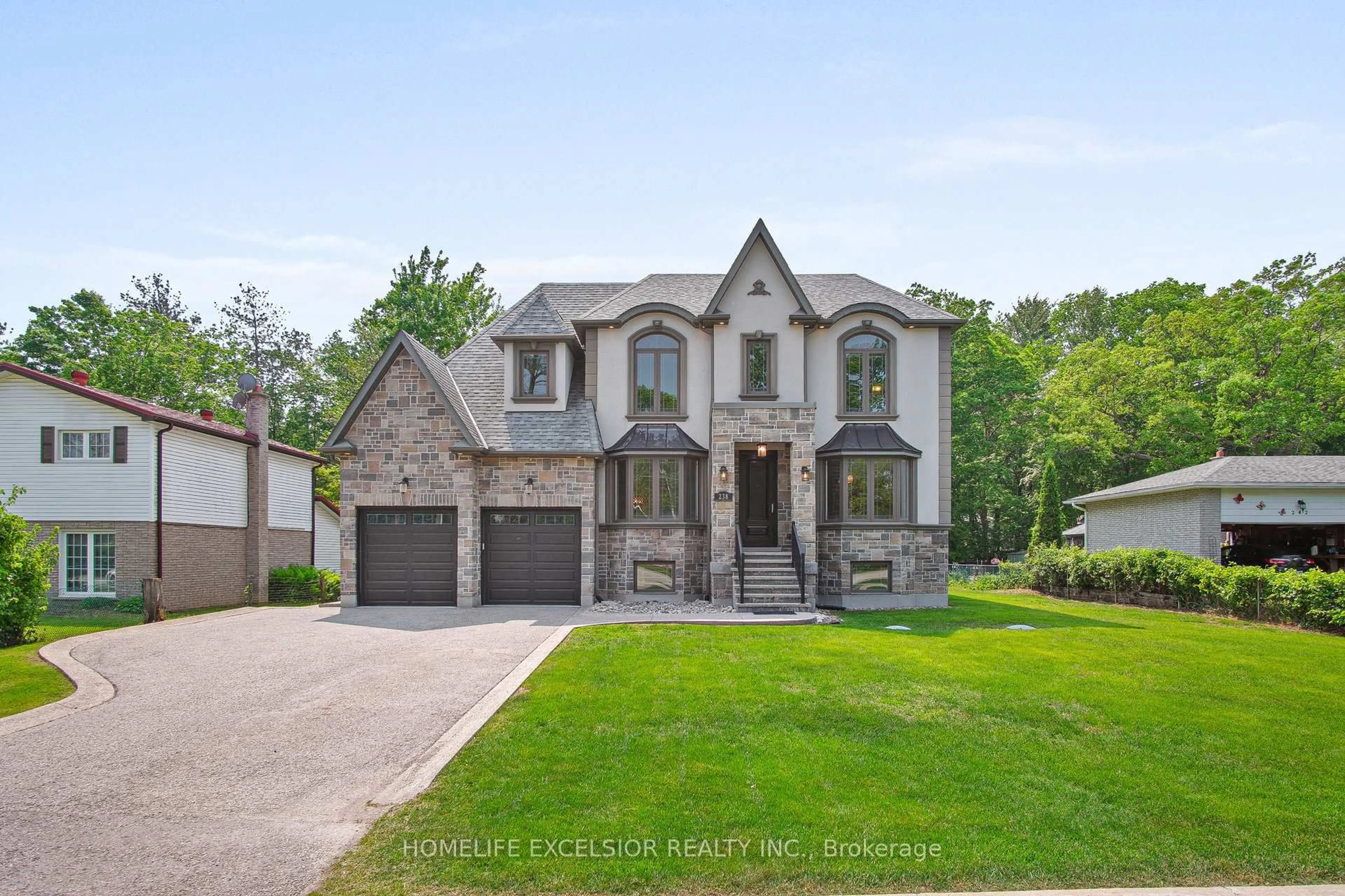 Home with brick exterior material, street for 238 Sand Rd, East Gwillimbury Ontario L9N 1K1
