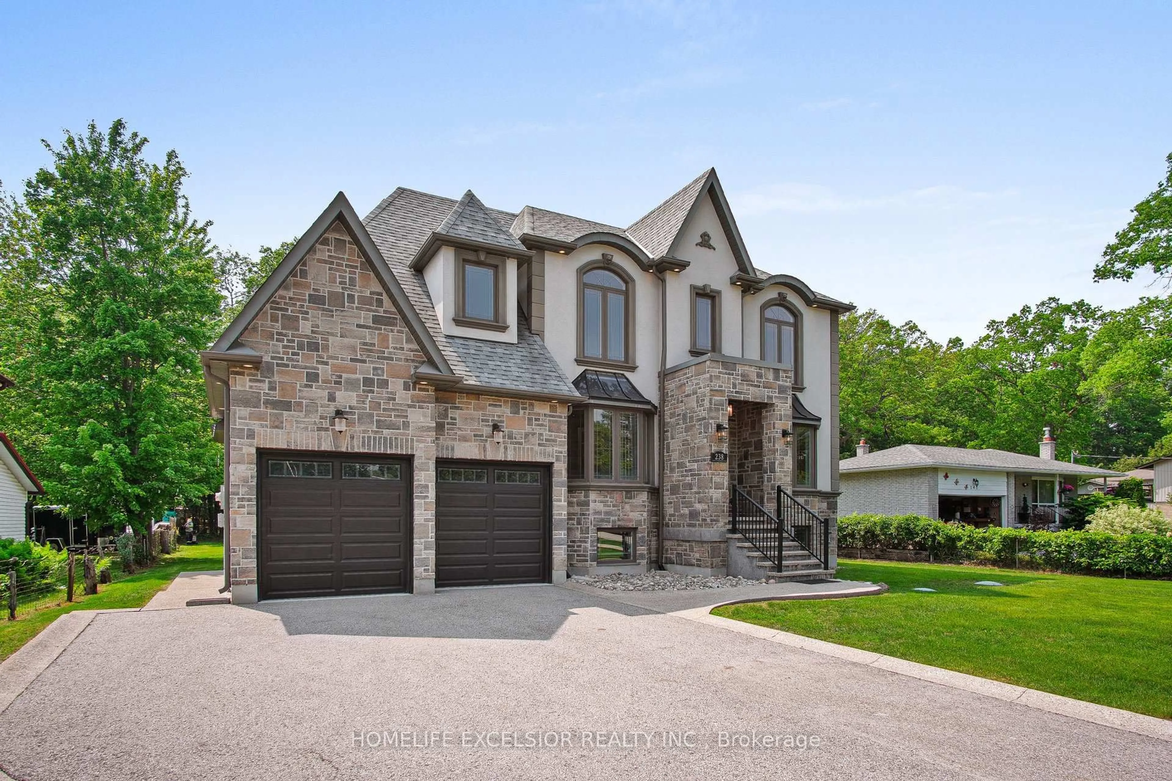 Home with brick exterior material, street for 238 Sand Rd, East Gwillimbury Ontario L9N 1K1