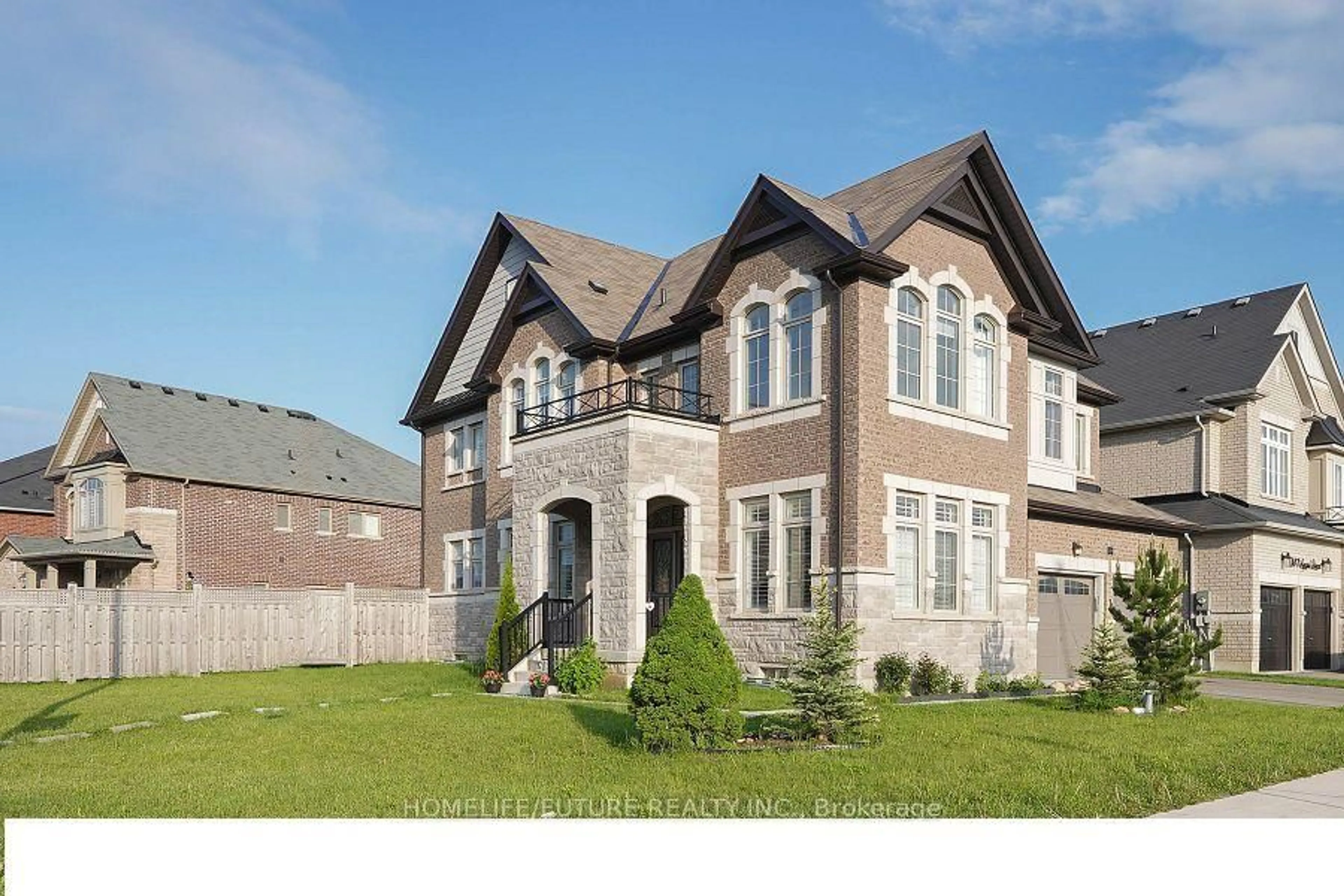 Home with brick exterior material, street for 1589 Angus St, Innisfil Ontario L9S 0J9