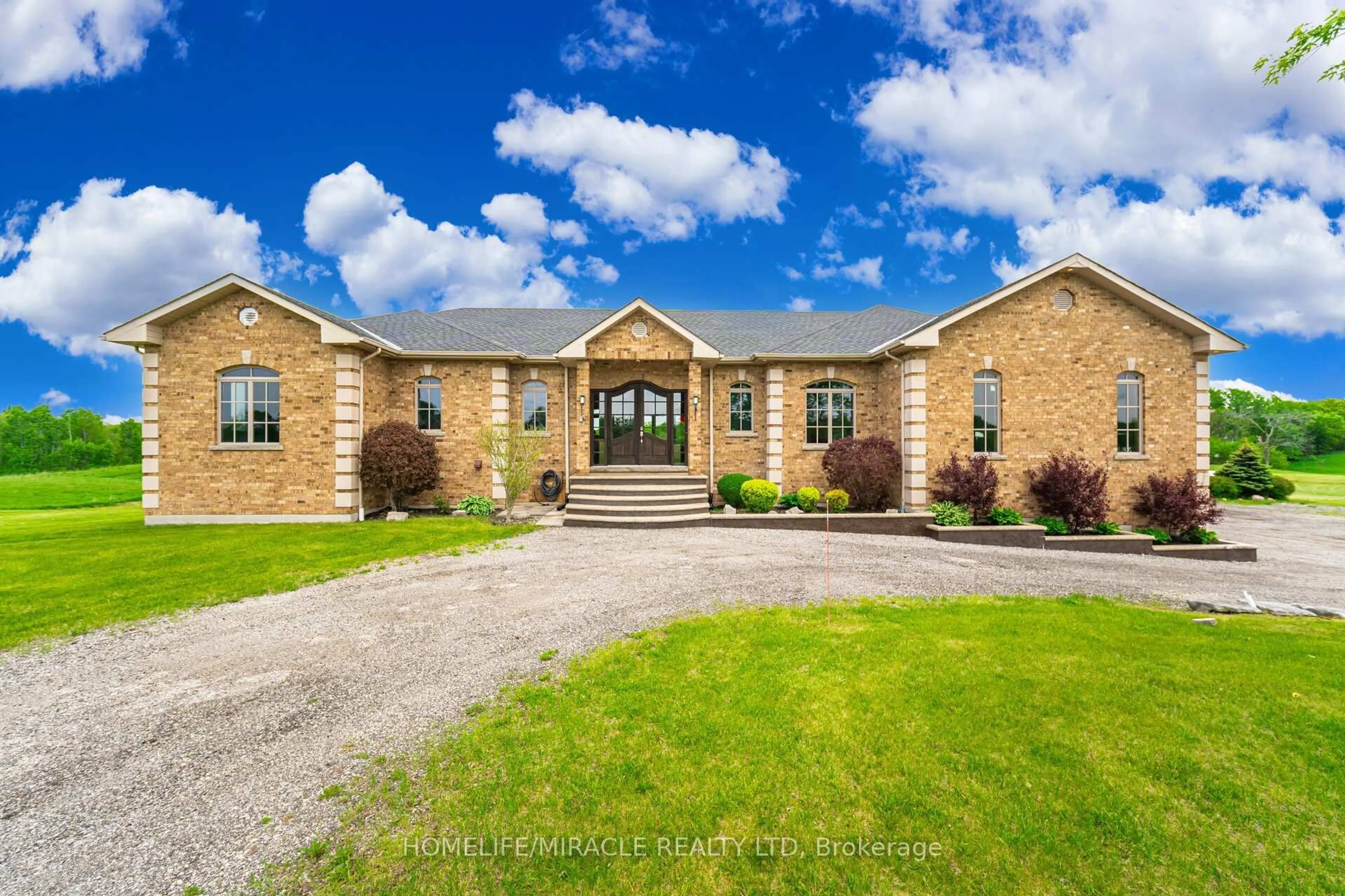 Home with brick exterior material, building for 1029 Concession 3 Rd, Adjala-Tosorontio Ontario L0N 1P0