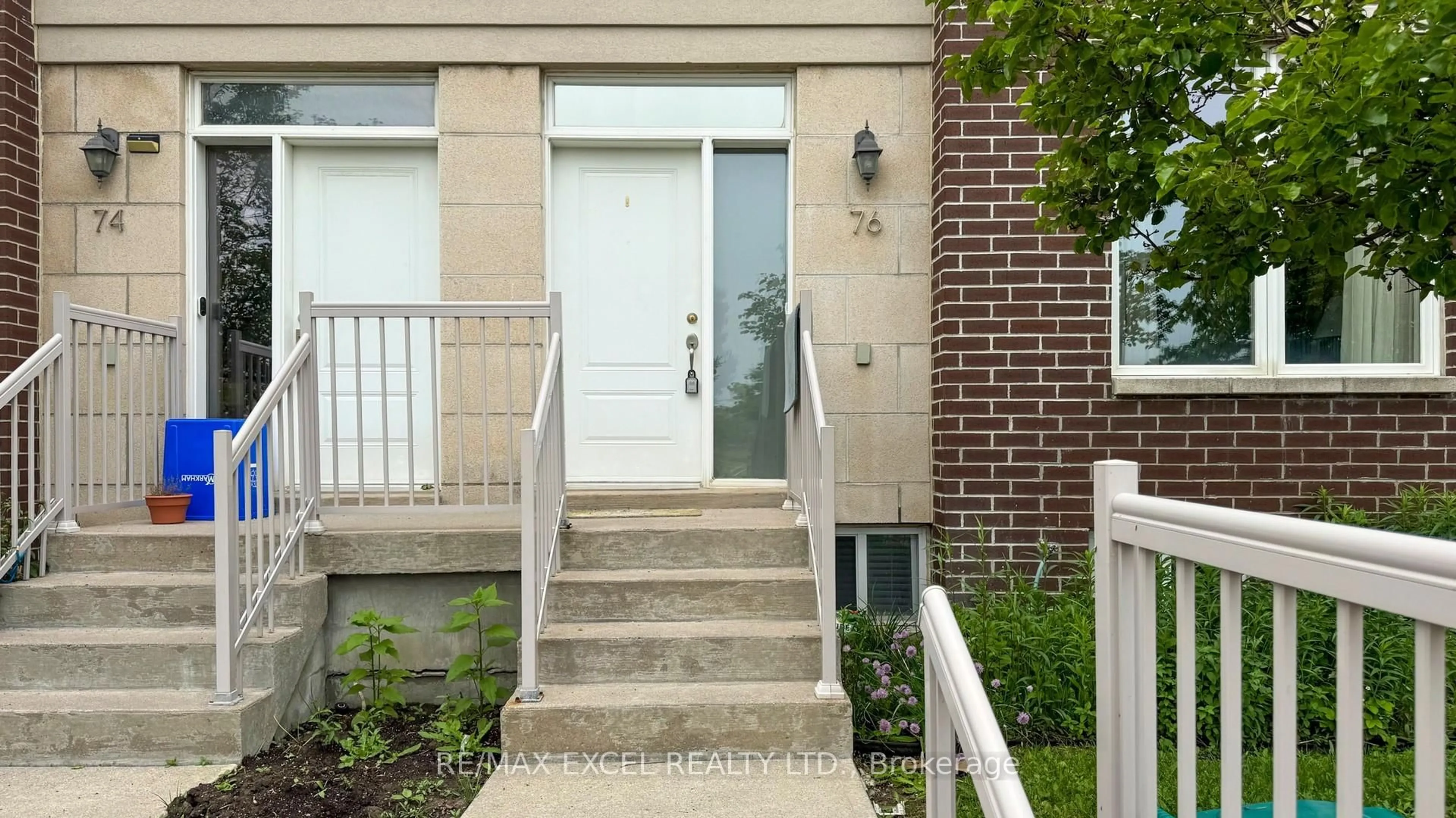 Unknown for 76 Unity Gardens Dr, Markham Ontario L3R 4Y7