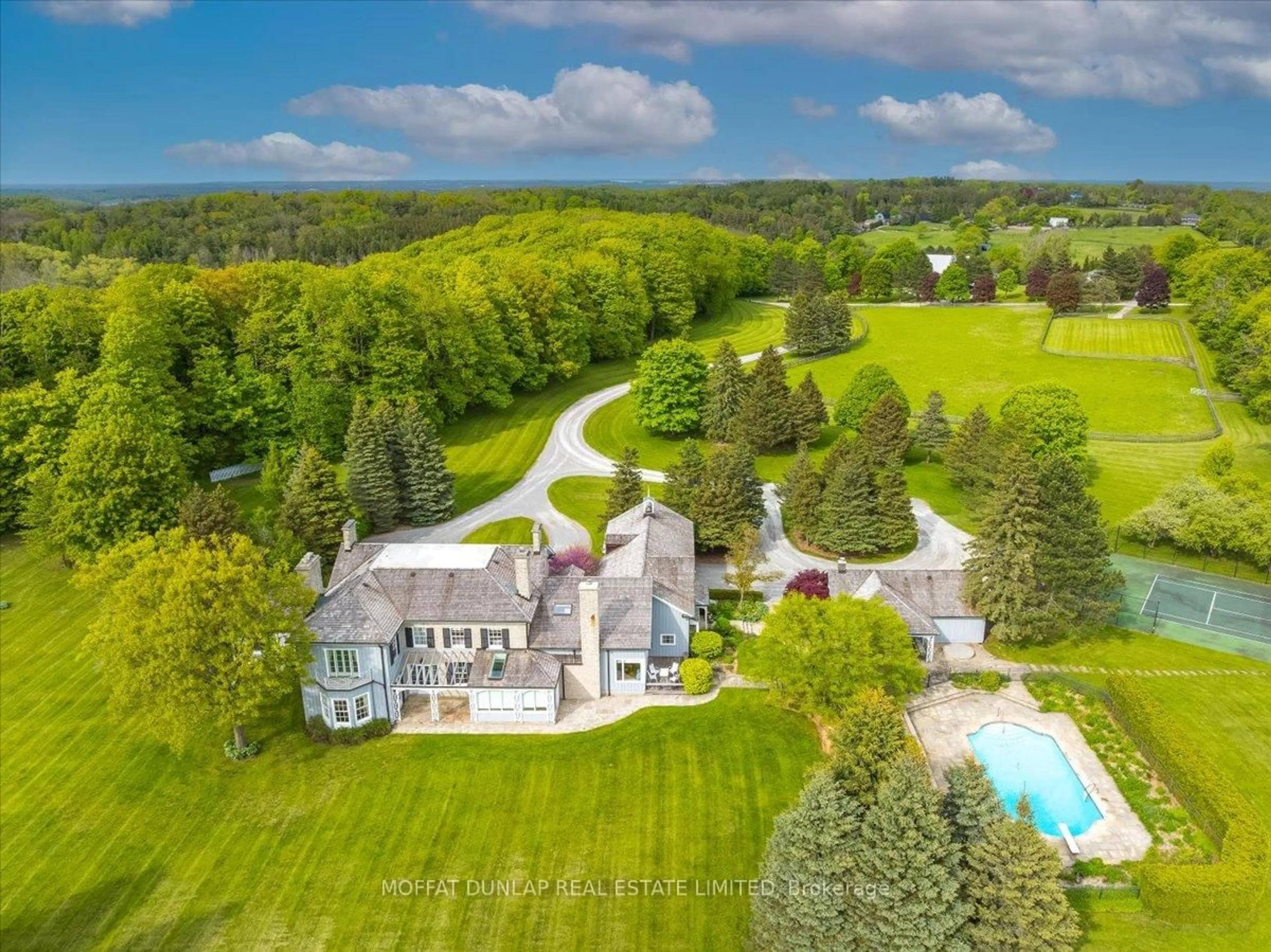A pic from outside/outdoor area/front of a property/back of a property/a pic from drone, water/lake/river/ocean view for 16694 Dufferin St, King Ontario L7B 1K5