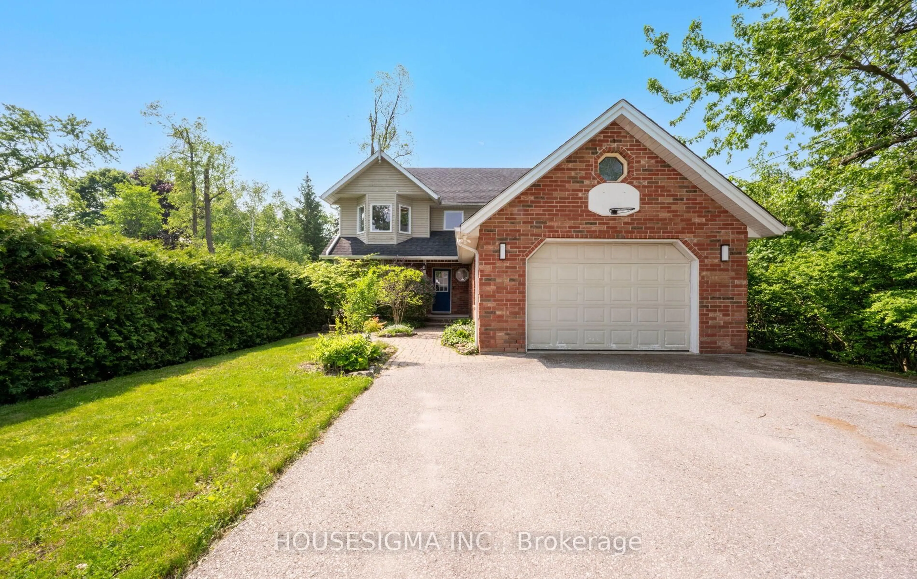 Home with brick exterior material, street for 6053 Hillsdale Dr, Whitchurch-Stouffville Ontario L4A 7X3